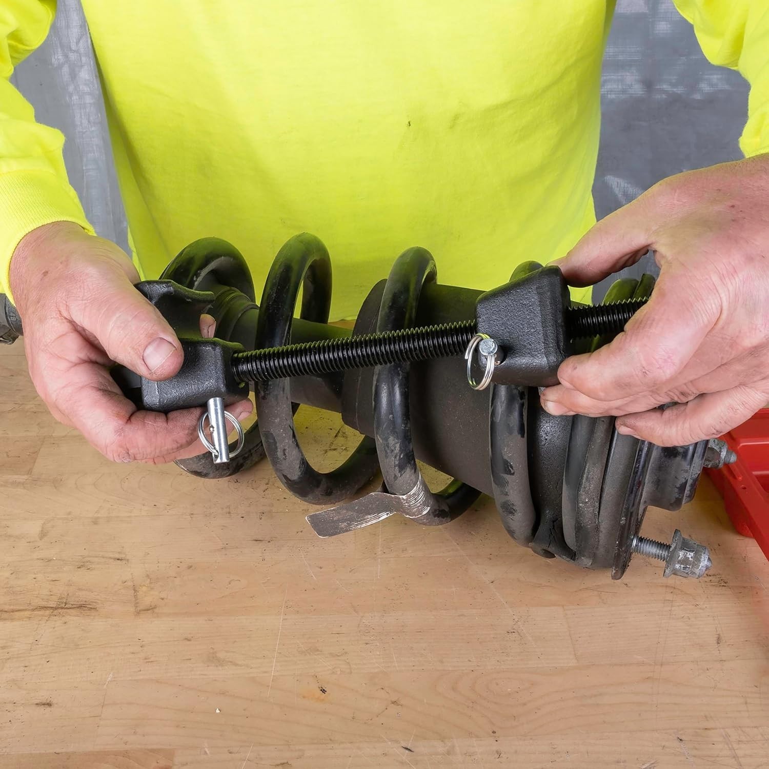 Coil Spring Compressor for Auto Maintenance