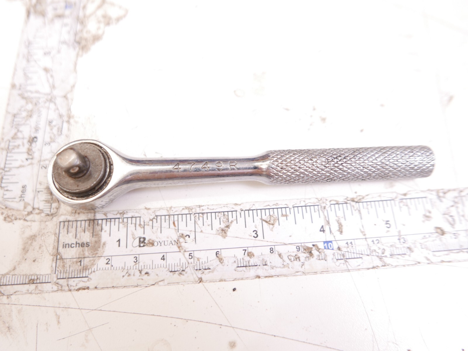 FoY USA 1/4In Drive Ratchet Chrome Steel 5 1/2 Long 4749R