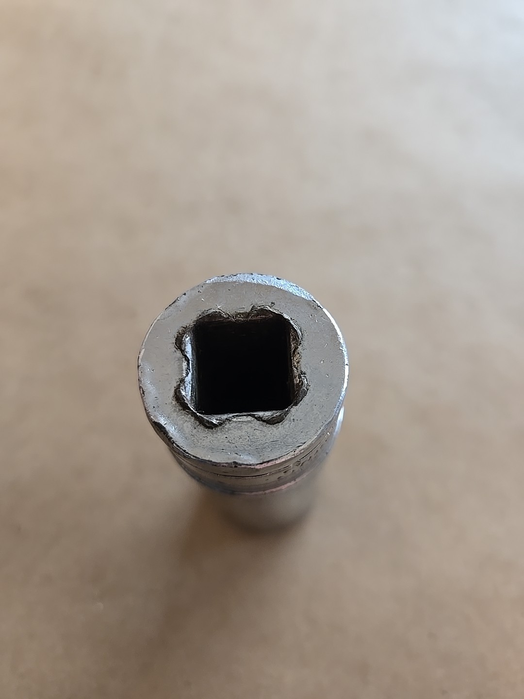 Snap On 1/2″ Drive 7/8″ 6PT SAE Deep Chrome Socket Worn TS281