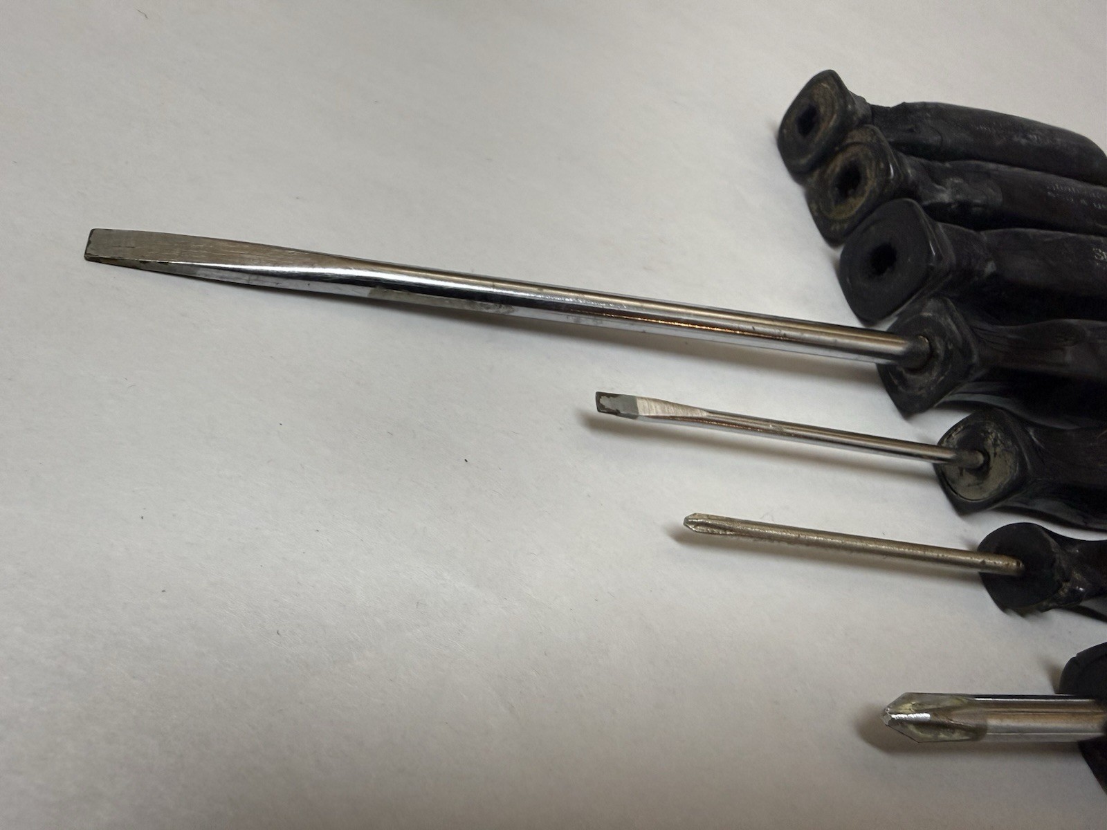 Damaged 9 pc Lot Snap-On USA Black Hard Handle Screwdriver Stubby Phillips SSD