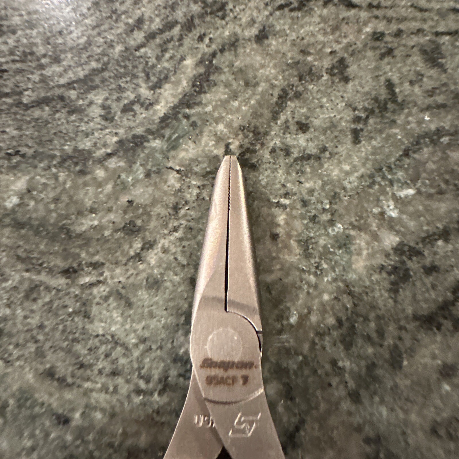 Snap-On 95acf 6″ talon grip needle nose pliers pink