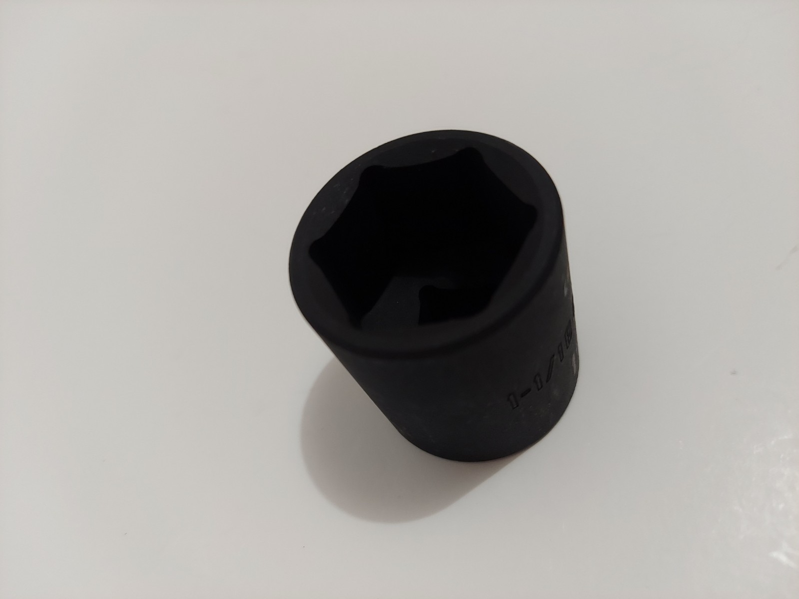 Craftman 1-1/16 in Shallow impact socket 6 PTS standard 1/2 in Drive CMMT 15869