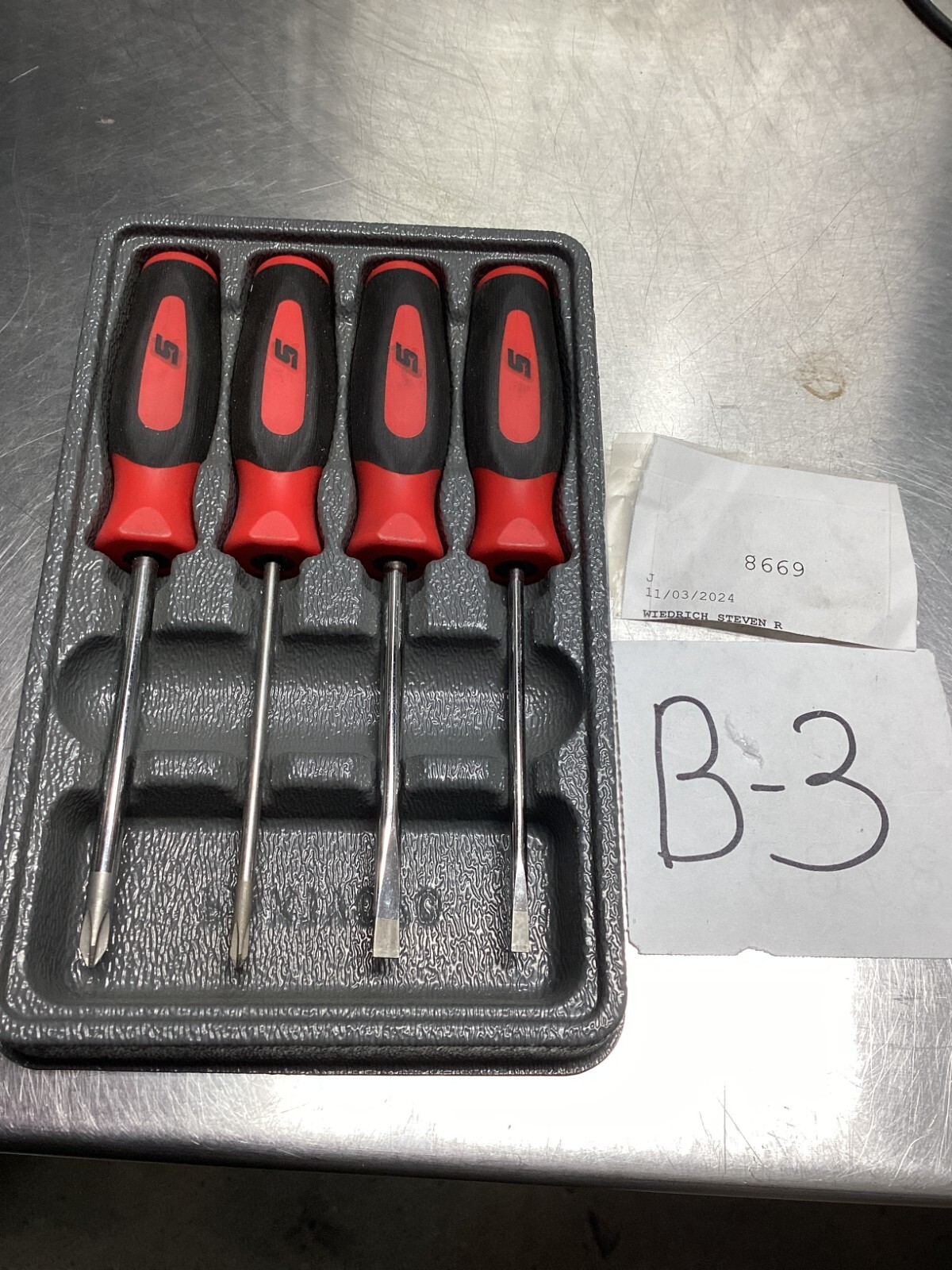 Set of 4 Snap-On Soft Grip Screwdrivers SGD P301B, SGD P300B, SGD306B, SGD304B