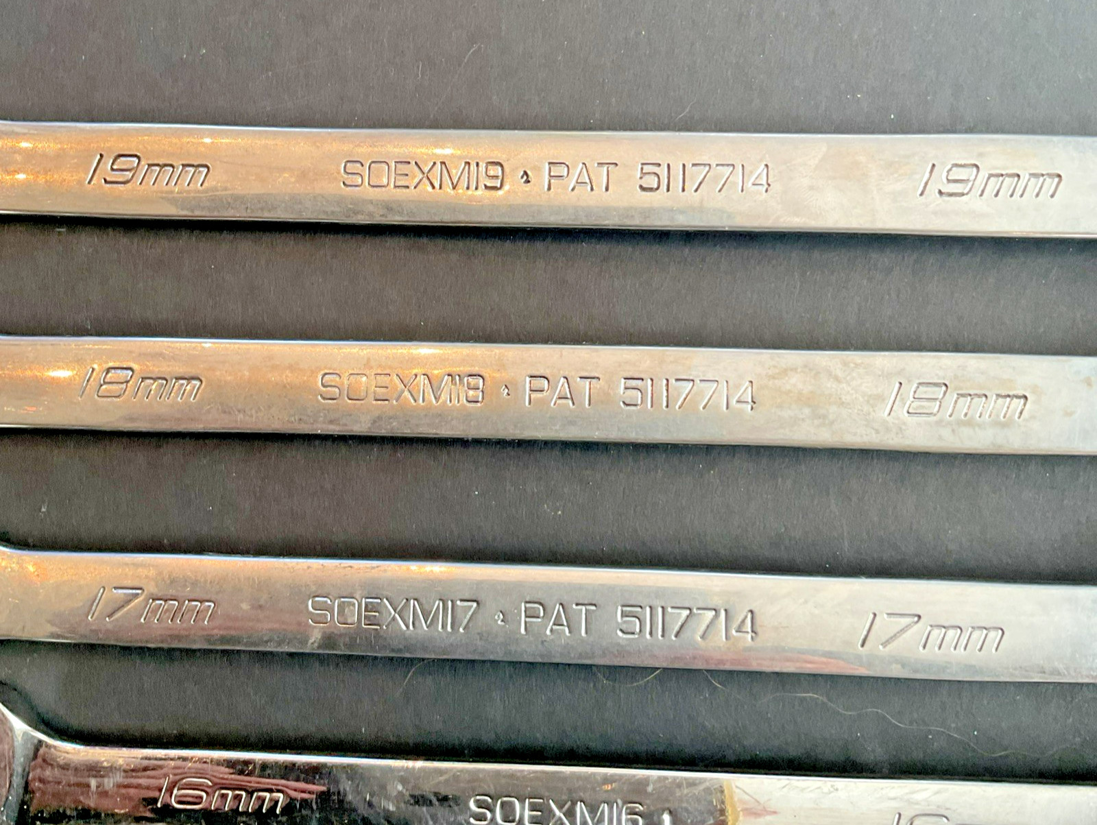 Snap On SOEXM 12-Point Metric Flank Drive Wrench Set 9 Pieces 11MM Thru 19MM
