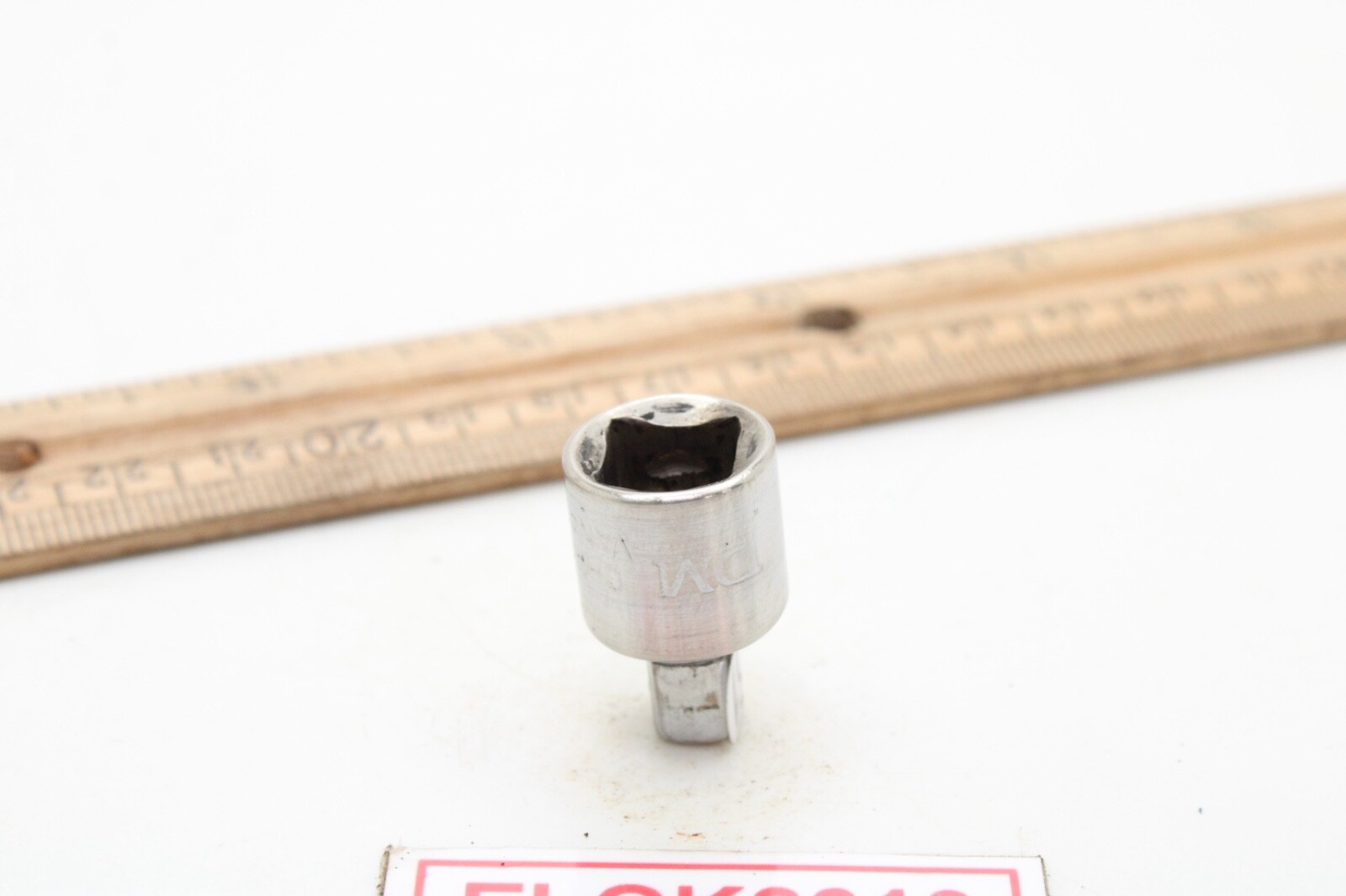 PM Tools 06850 3/8″ Internal to 1/4″ External Drive Reducer Adapter Socket