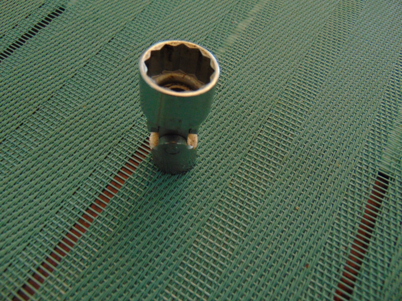 Snap-on Tools USA 5/8″ Universal Swivel Socket 3/8′ Drive 12 Point FVU20