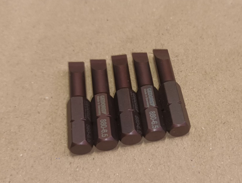 (5 pack) GEDORE 880 6.5mm Flat Slotted 5/16″ Drive Screwdriver Bit Red Finish