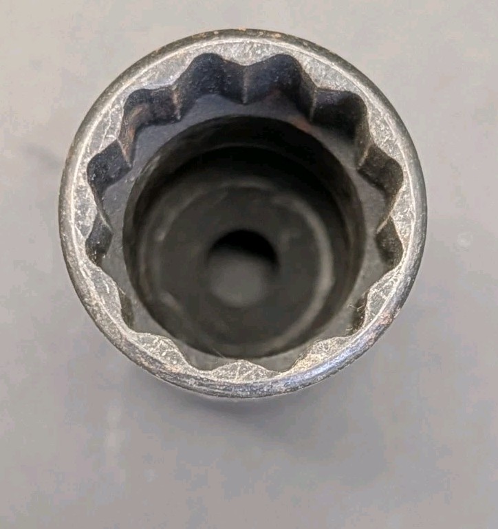 Vintage Snap On Industrial 3/8″ Dr Deep Socket 15/16″ GSF301 SF301 12Pt