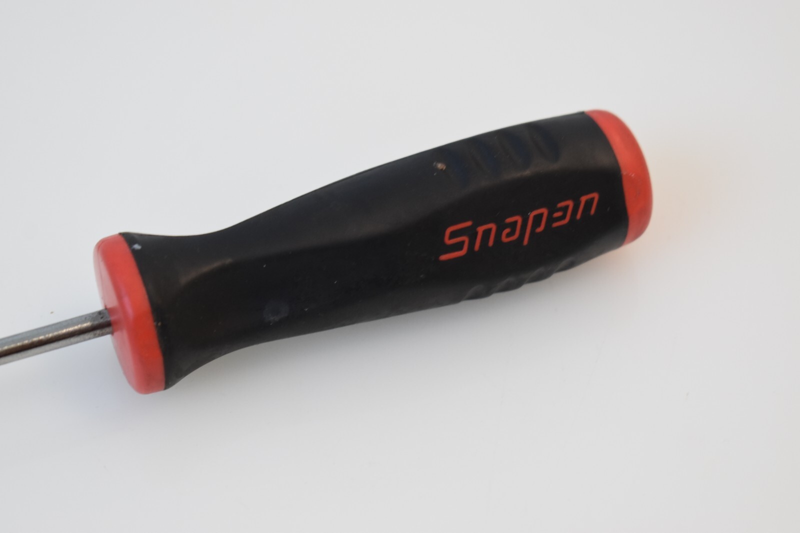 Snap on Tools SGDTRX608 T8 TORX Tamper-Resistant Screwdriver Soft Grip Red Black