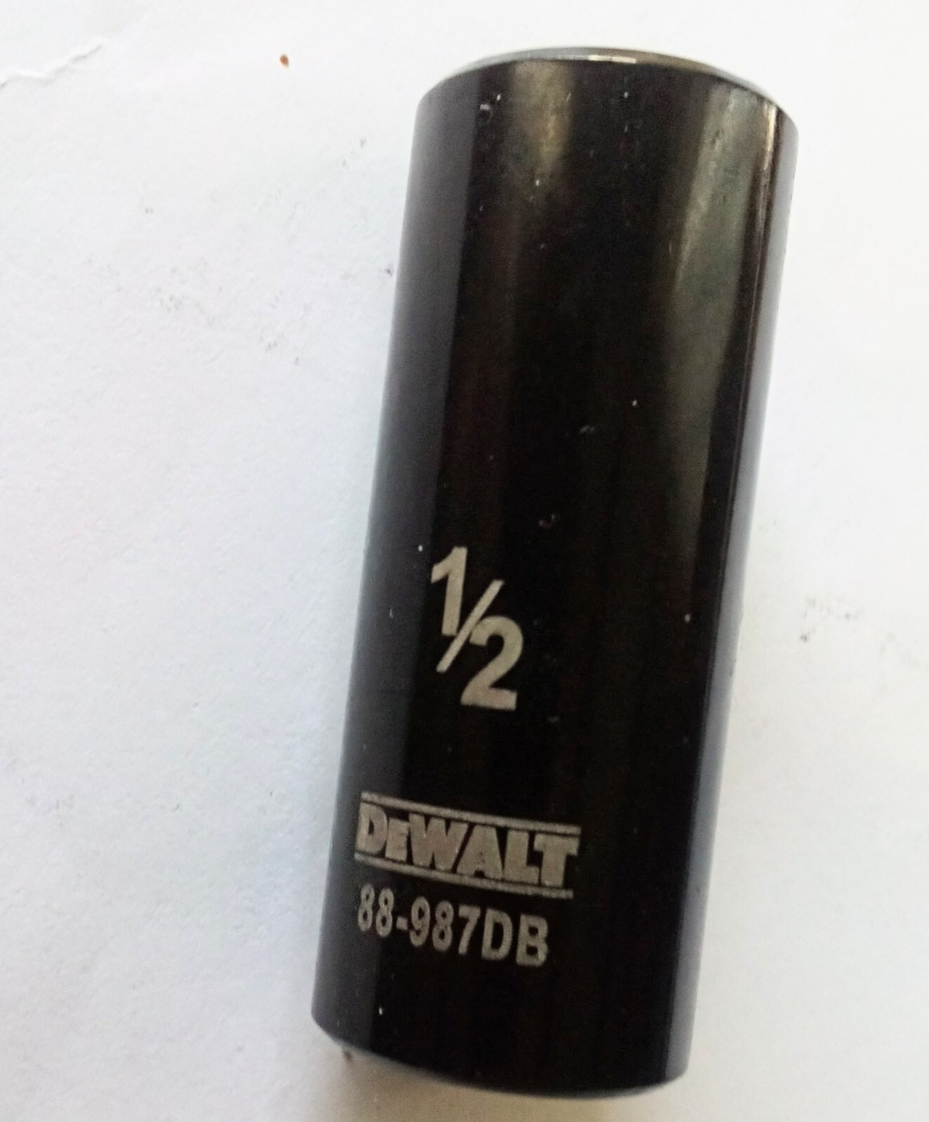 DeWalt 1/2″ x 3/8 » Dr SAE Black Chrome Deep Well Socket – 88-987DB – 6 Pt