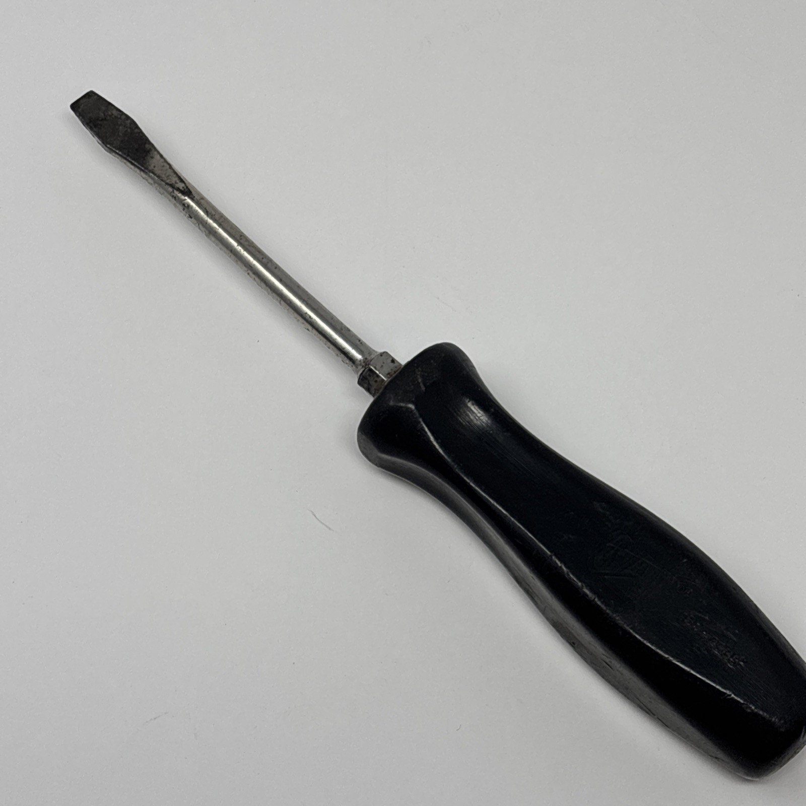CAT Caterpillar Straight Blade Screwdriver 6V-7935. Snap-On tools Black Handle