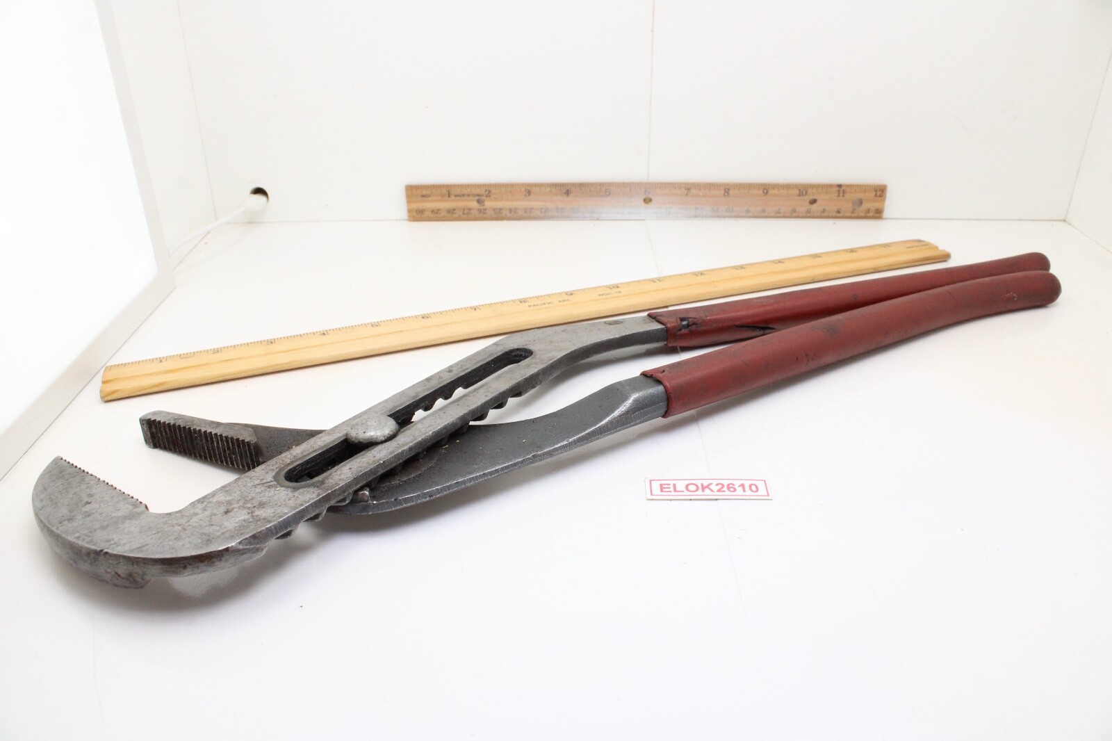 Crescent HL12CP 20″ Max Grip Angle Red Rubber Grip Pliers 6″ Jaw Capacity USA