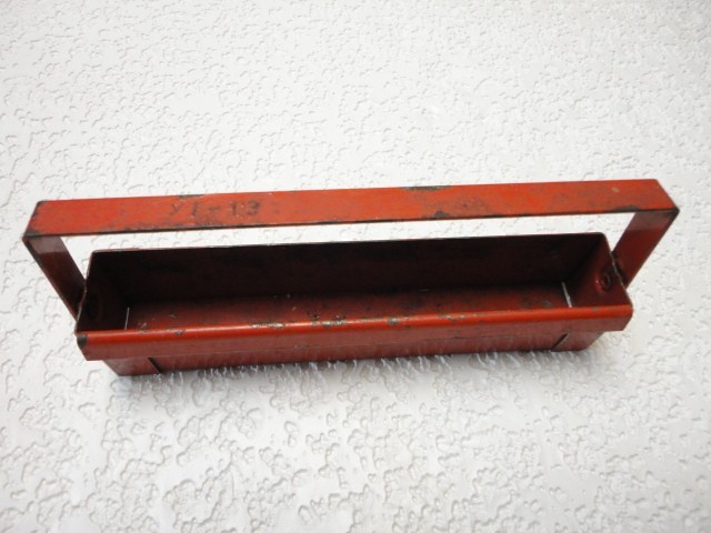 Mac tools XT-13 Portable Socket Tray Empty 6 1/2″ length 1″ wide and 2 1/2″ tall