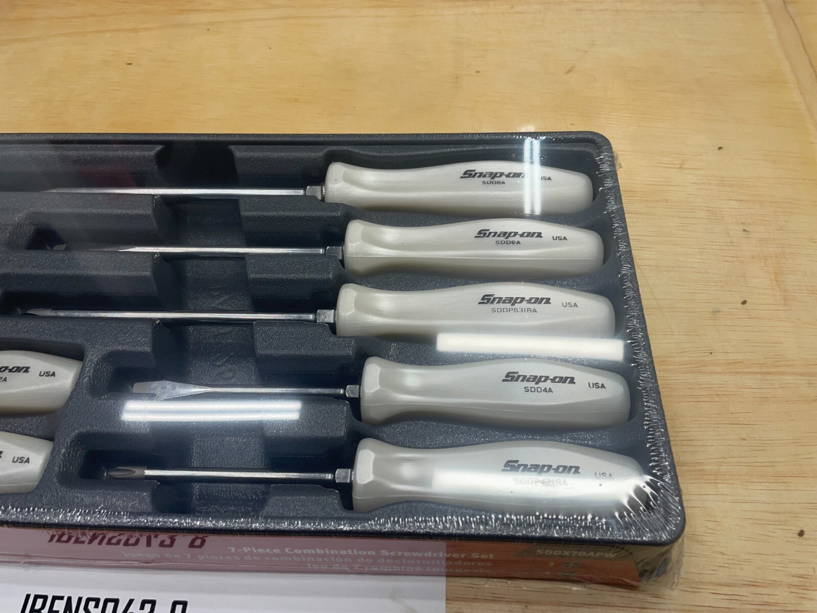 Snap-on Tools 7pc PEARL WHITE Hard Grip Combination Screwdriver Set SDDX70APW