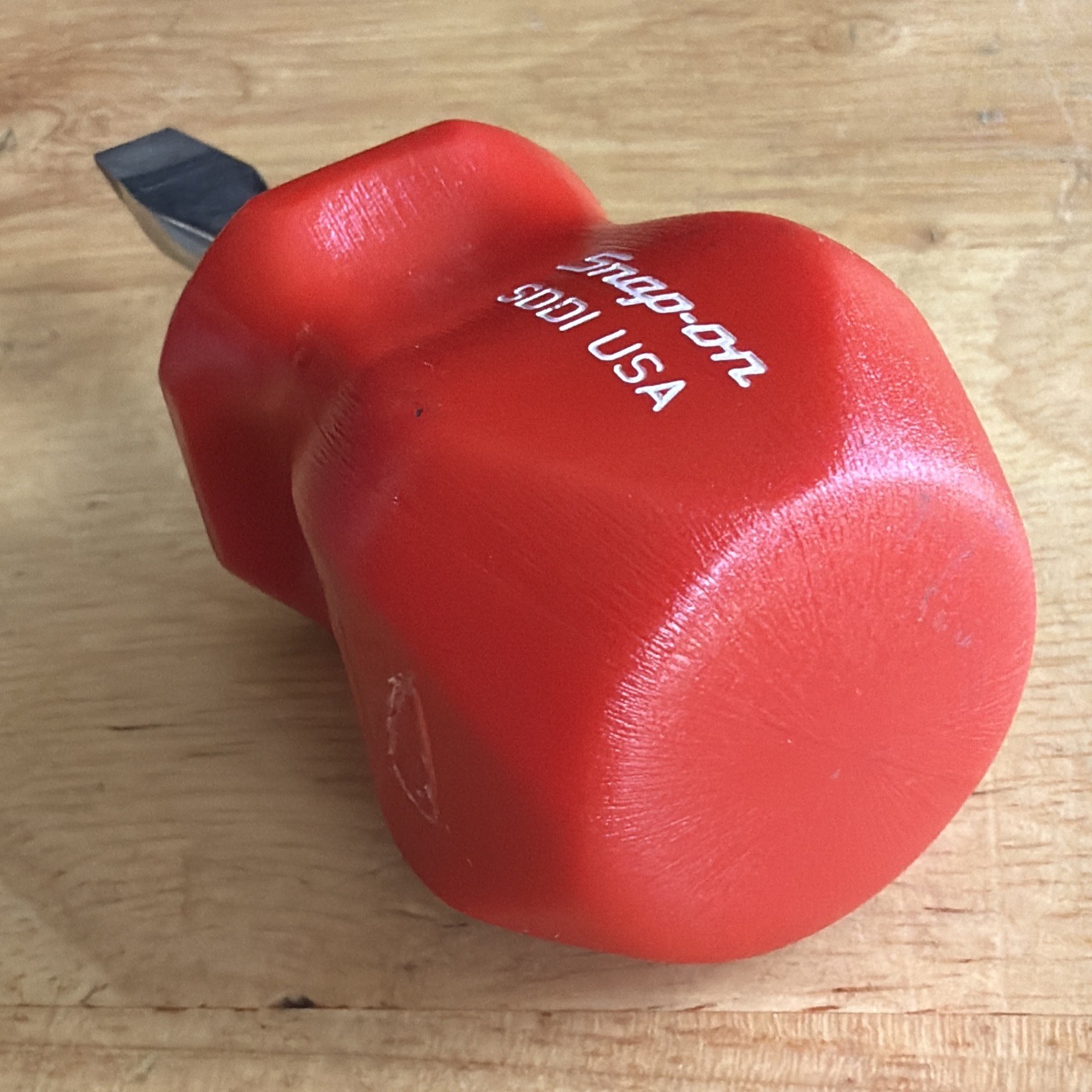 Snap On Tools 1/4″ Flat Slotted Stubby Short Screwdriver Red SDD1 USA READ!