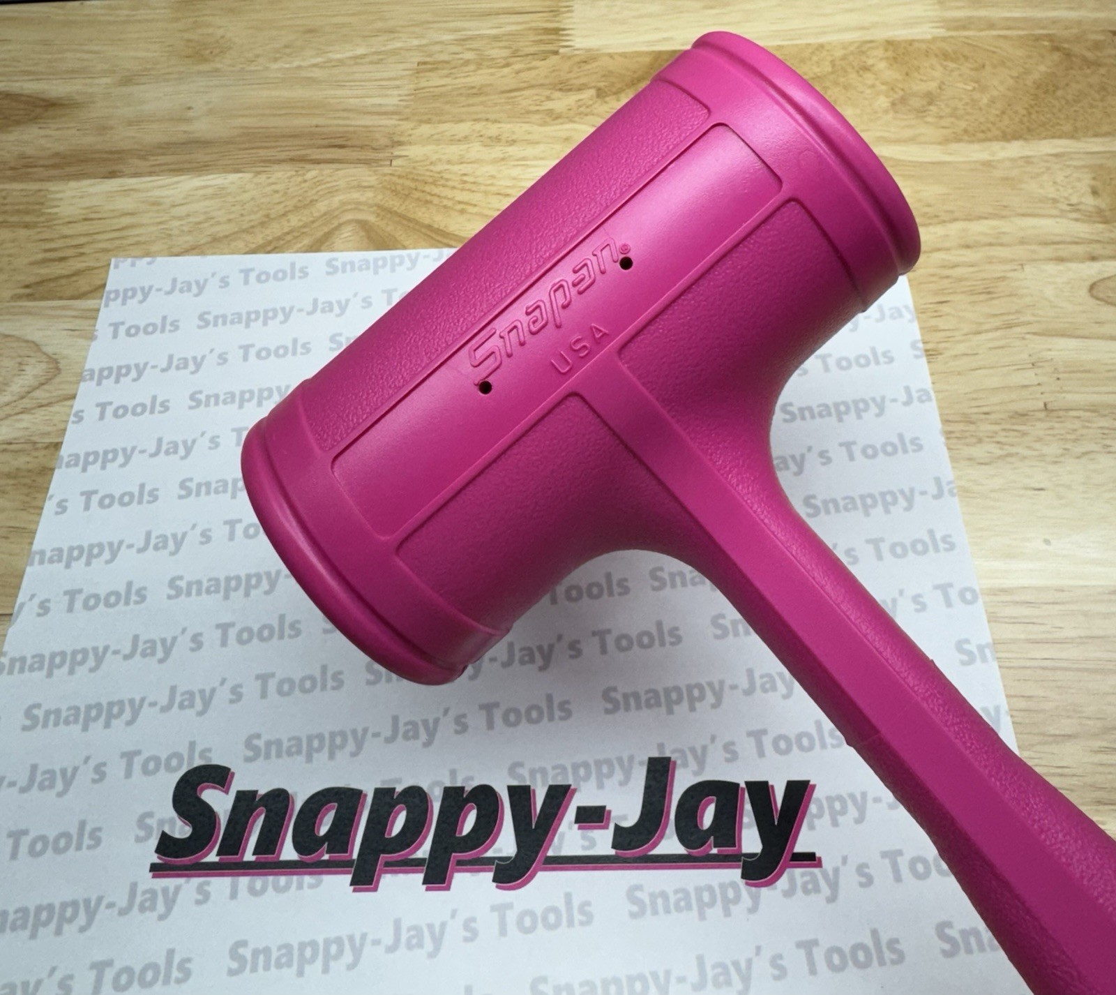 Snap-on Tools USA NEW ELECTRIC PINK 56 oz / 1550g Dead Blow Hammer HBFE56