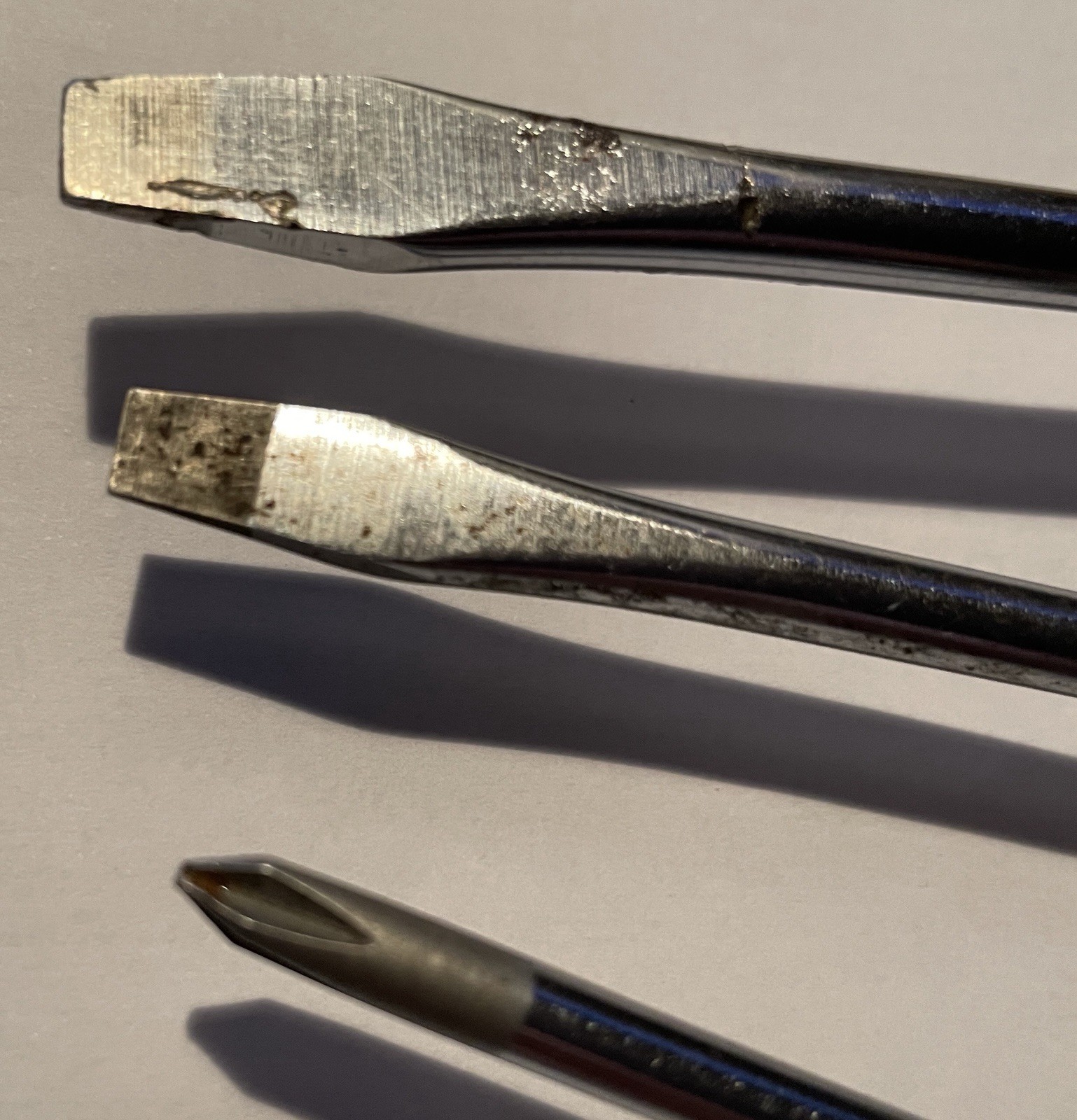 Vintage Snap-On Screwdrivers – Black Handle Lot Of 3 USA SDDP31, SDD2, SDD4