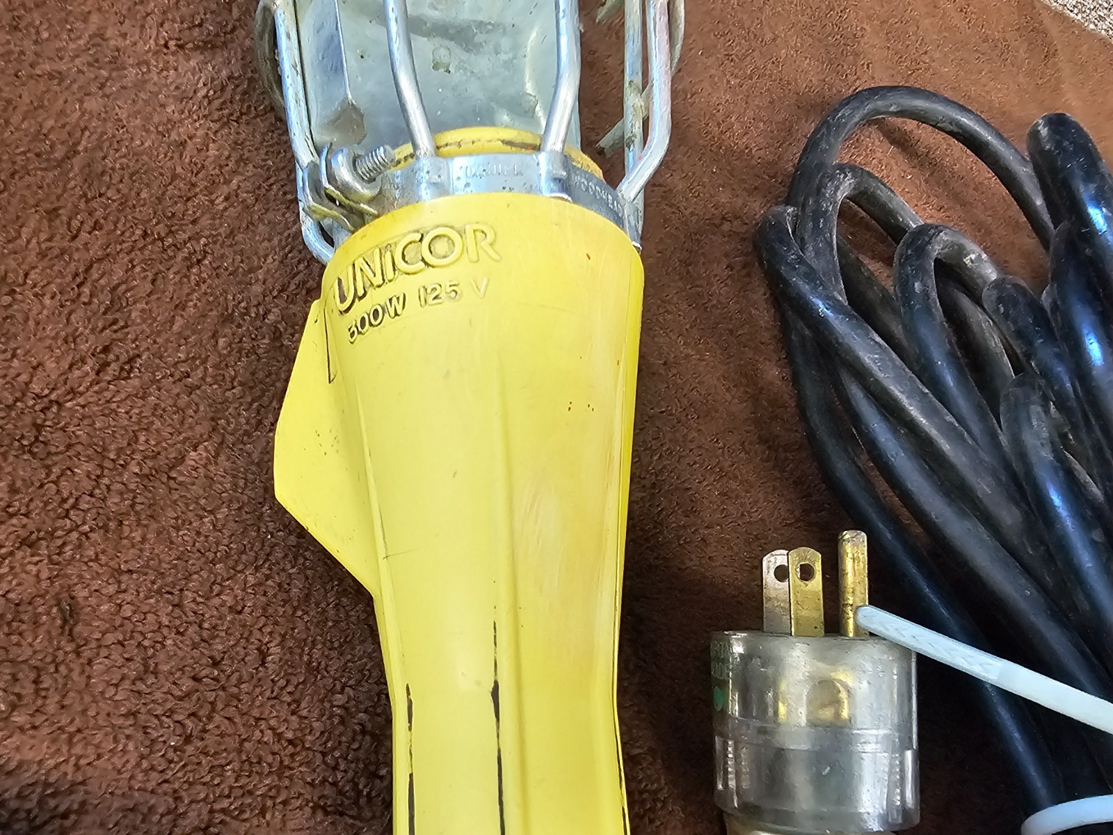 3 Unicor Extension Trouble Automotive Work Hanging Light 25′ Cord Incandescent
