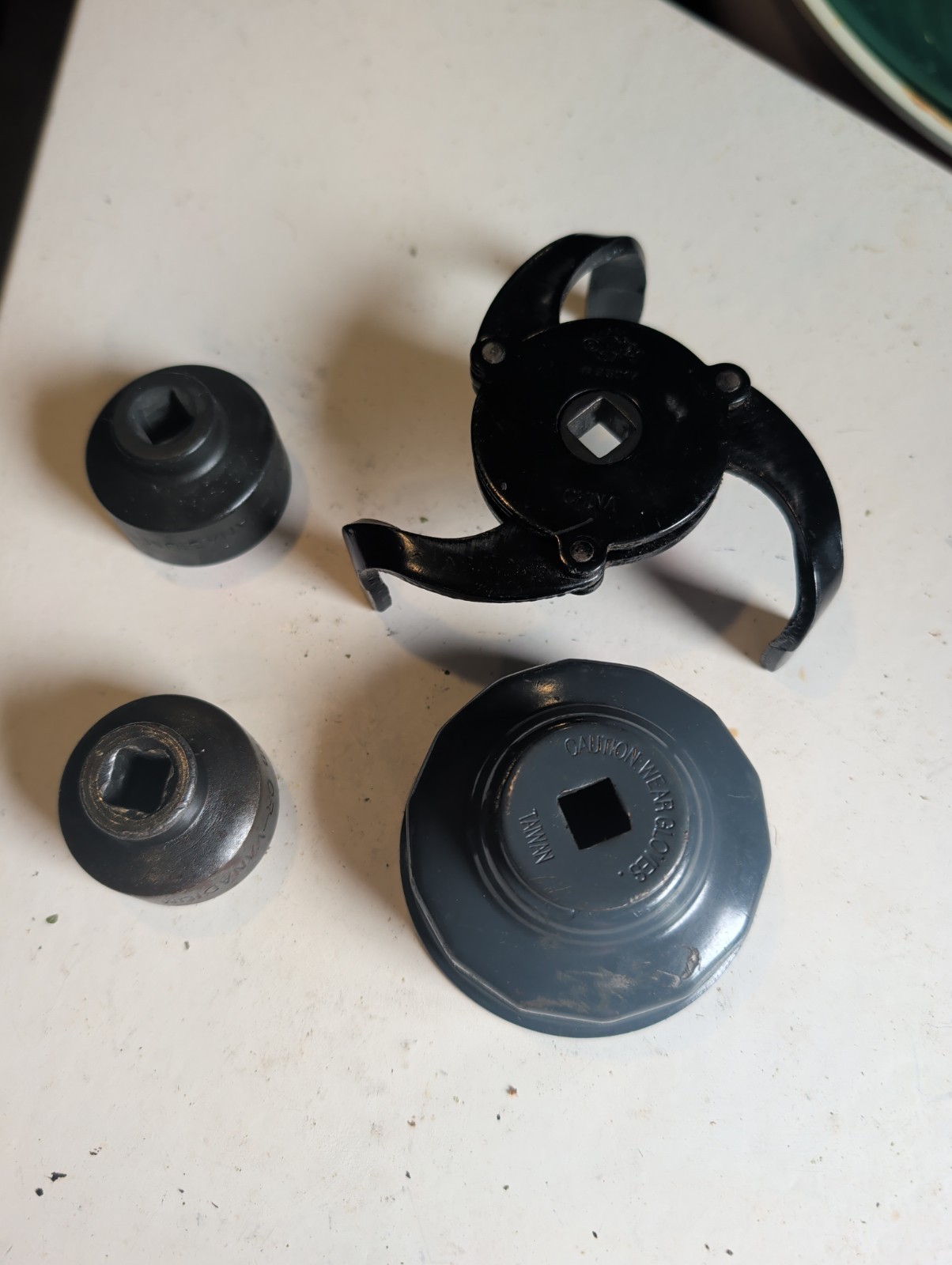 Lot Of 4 Assorted 3/8 Drive Oil Filter Sockets/Removers 24mm, 32mm Sockets