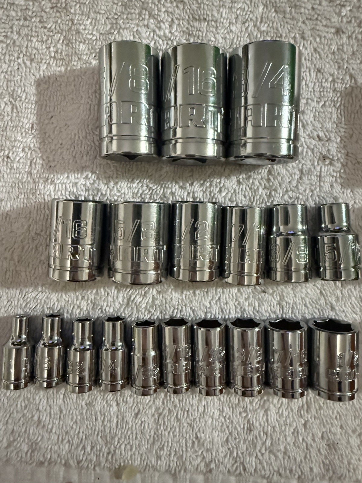 Hart SAE & Metric Sockets – Various Sizes. 1/4″ 3/8″ And 1/2″ Drive – 38 Pc.