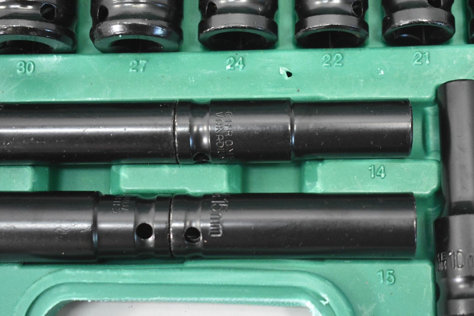 15 Piece Deep Socket Set CR-V Metric Sizes 8mm To 32mm Tool Kit Pack Assorted