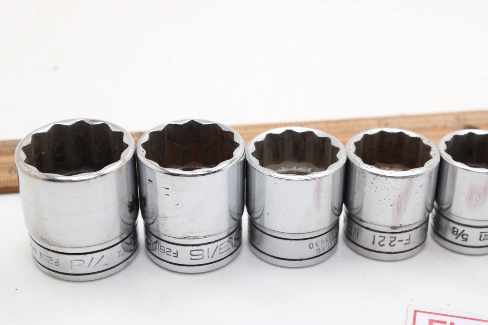 Snap-on F081 – F281 1/4-7/8″ 3/8″ Drive 12 Point 12 Piece SAE Chrome Set USA