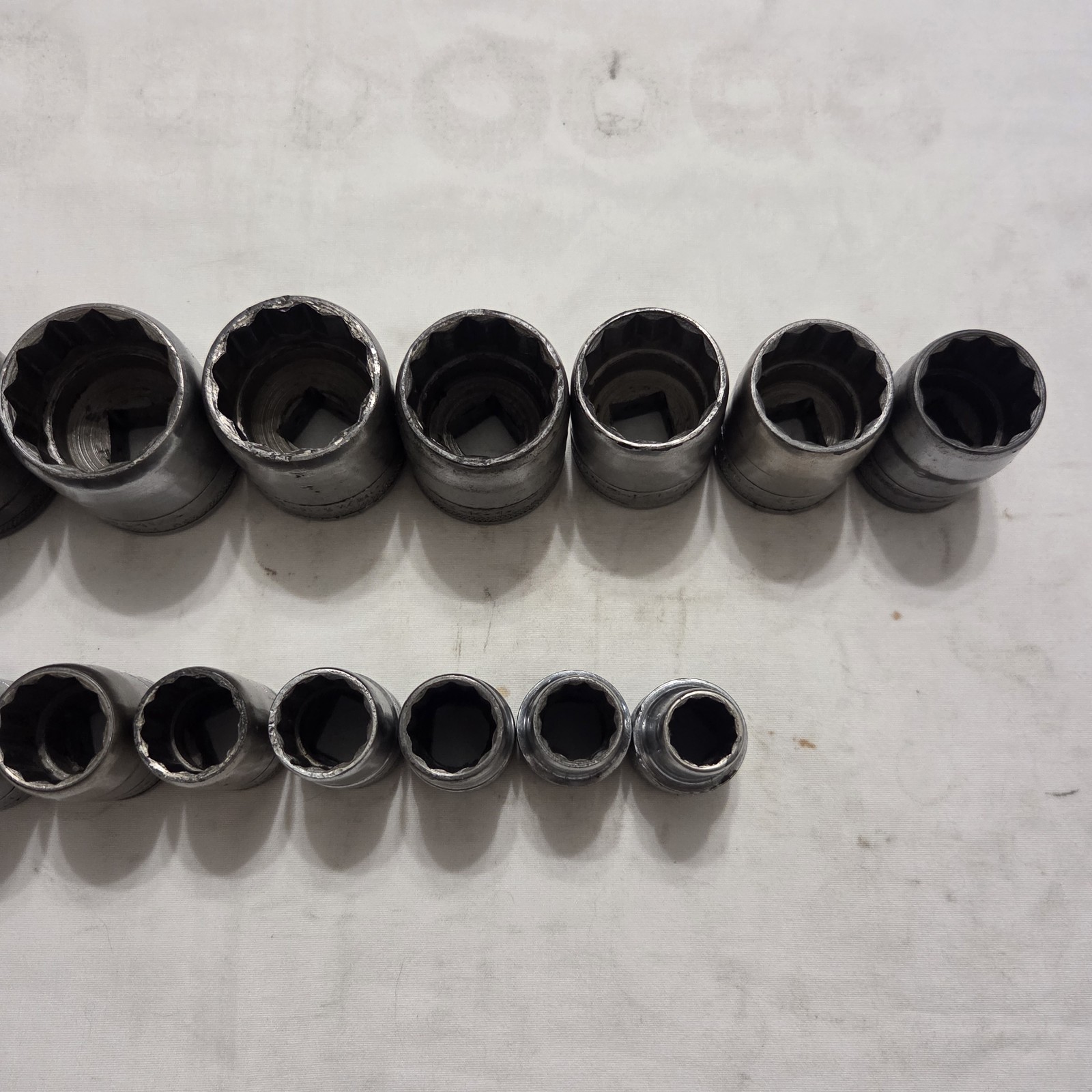 Vintage SK Tools 16pc 7/16″ to 1-1/4″ 12pt SAE Socket Set 1/2″ Drive Made In USA