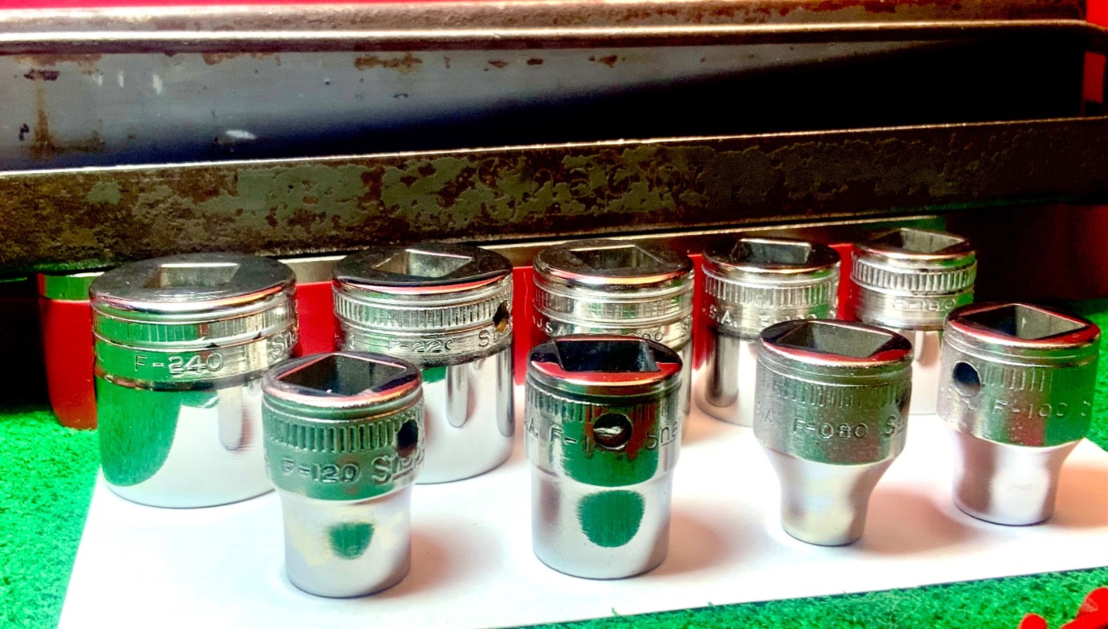 Snap-On Tools Vintage 1940’s Ferret Socket Set with tray. Clean & Pristine!