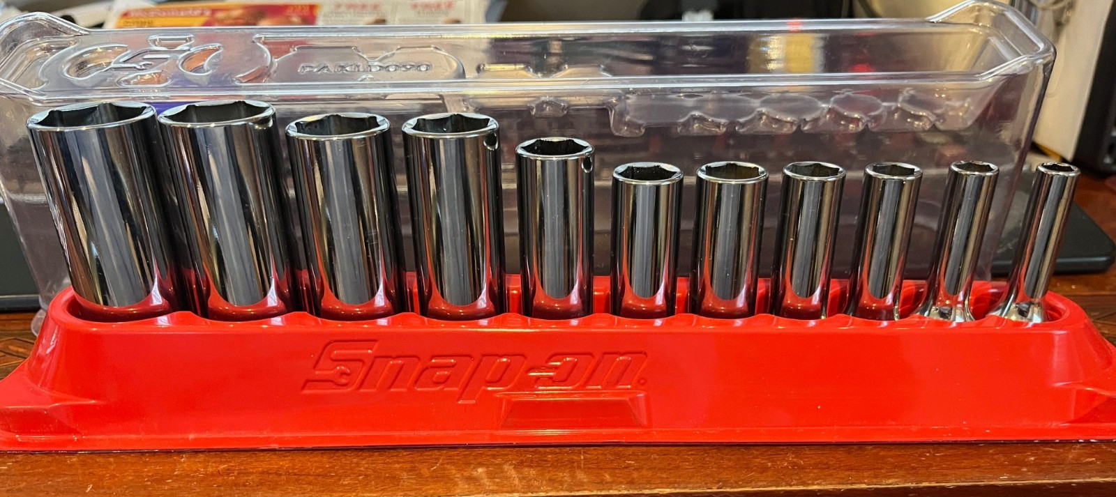 Snap-on™ 3/8″ Drive 1/4″ thru 7/8″ 6-Point Deep Socket Set 211SFSY NICE SAVE$$