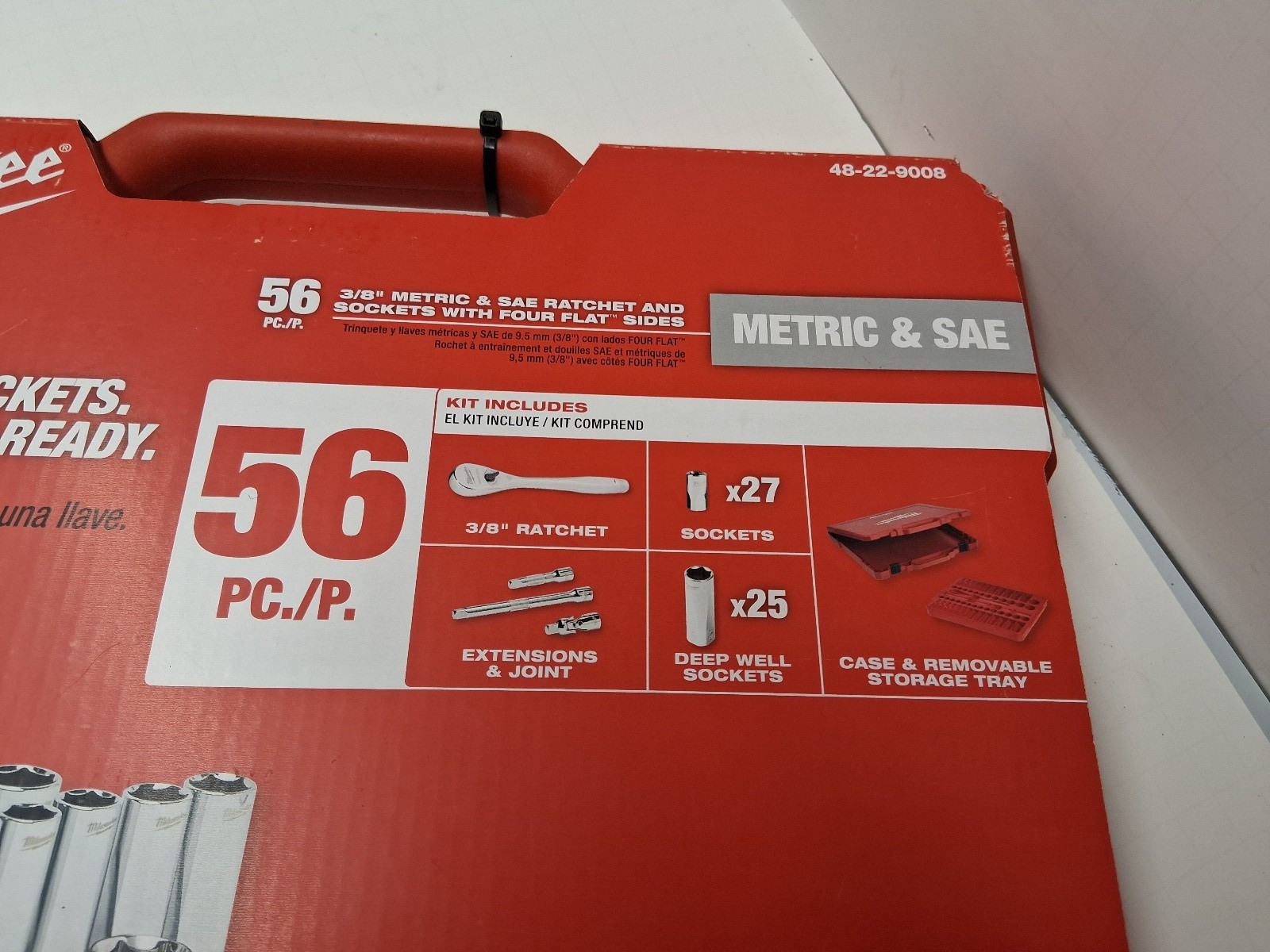 Milwaukee 3/8″ Drive 56 Piece set brand new SAE & Metric w ratchet # 48-22-9008