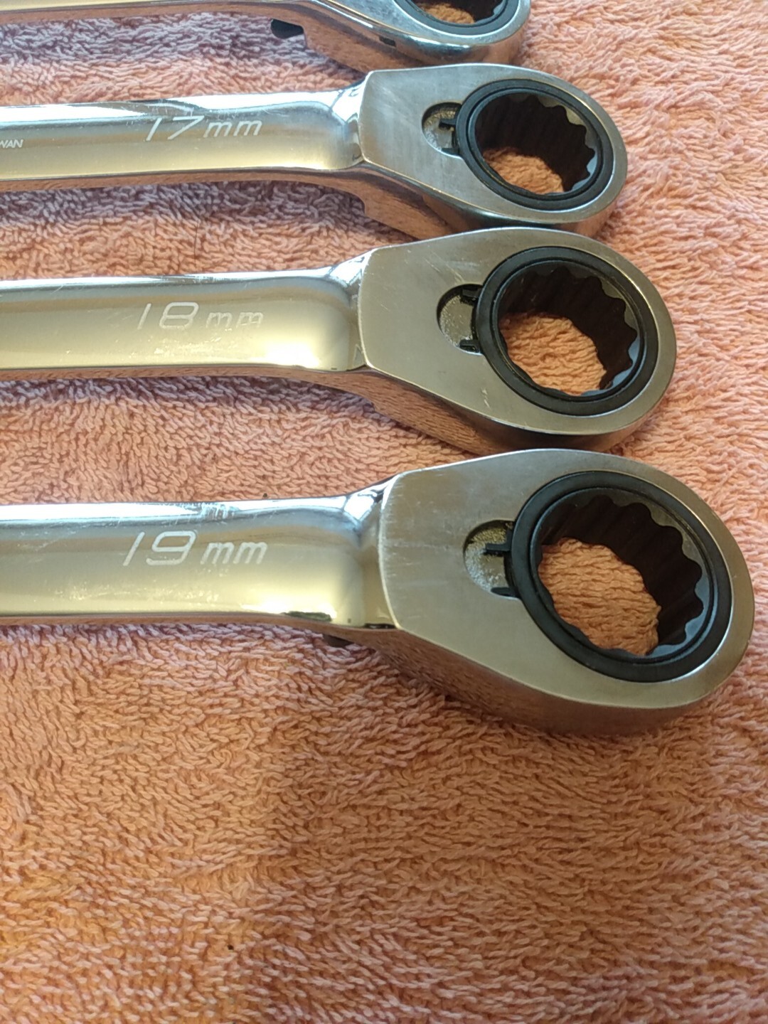 Blue Point By Snap On Tools 16 17 18 And 19 Mm Reversible Combination Wrenches