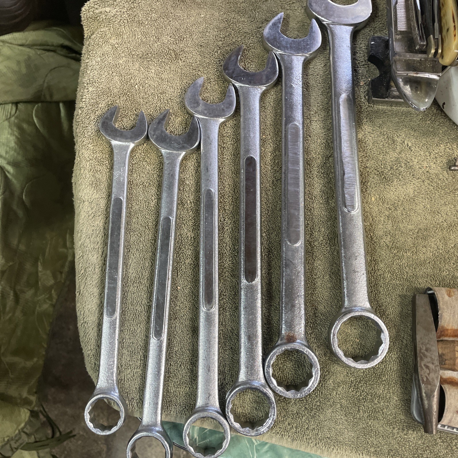 GEDORE Large Combination Wrench Lot. 1 1/14, 1 1/8, 1 1/16, 1, 15/16, And 7/8