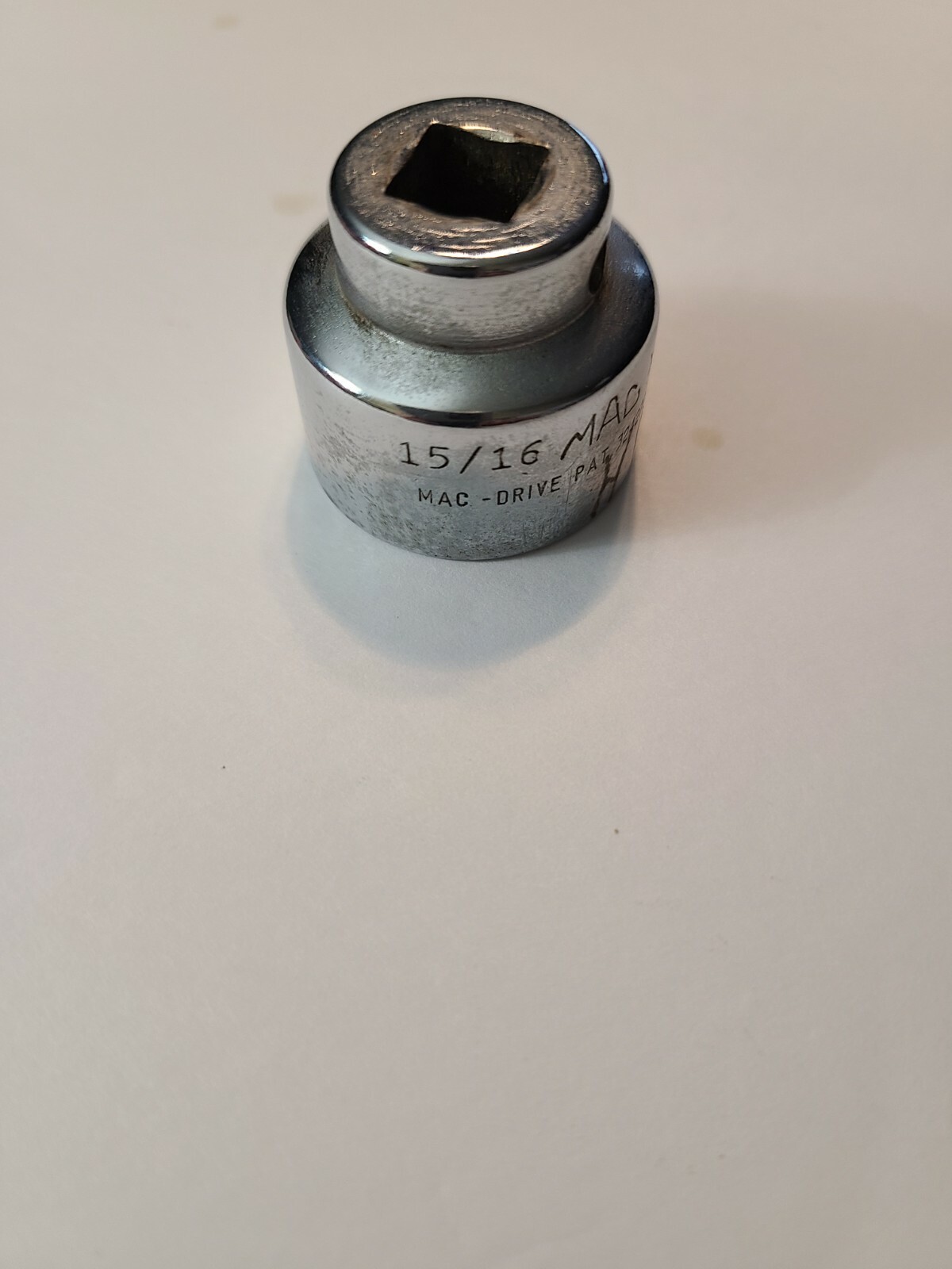 MAC Tools12 point – 3/8in SAE Sockets X282FD 7/8 in and X302FD 15/16 in