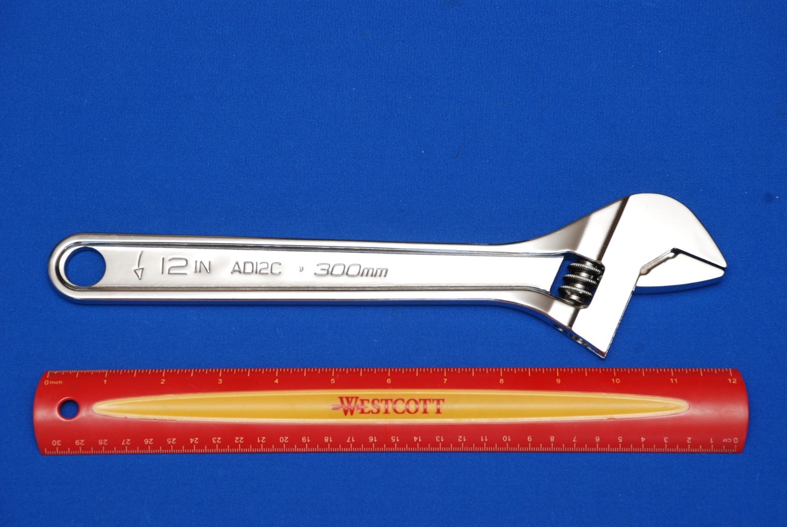 Snap-on Tools NEWEST USA Made 12″ Adjustable Wrench AD12C Ships for FREE