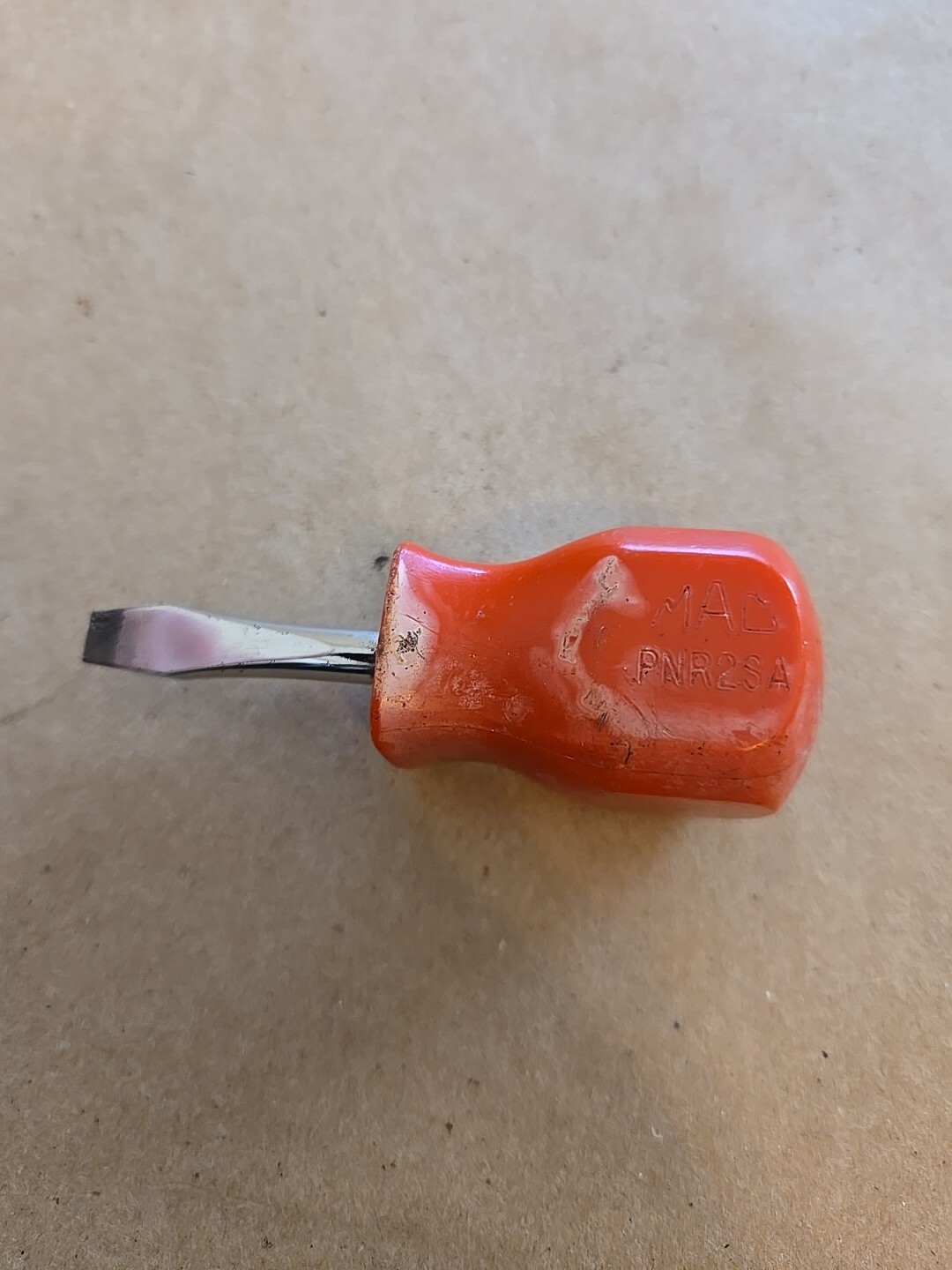 Mac Tools #2 Phillips 1/4″ Flat Tip Stubby Screwdrivers Red Handle P212XA PNR2SA