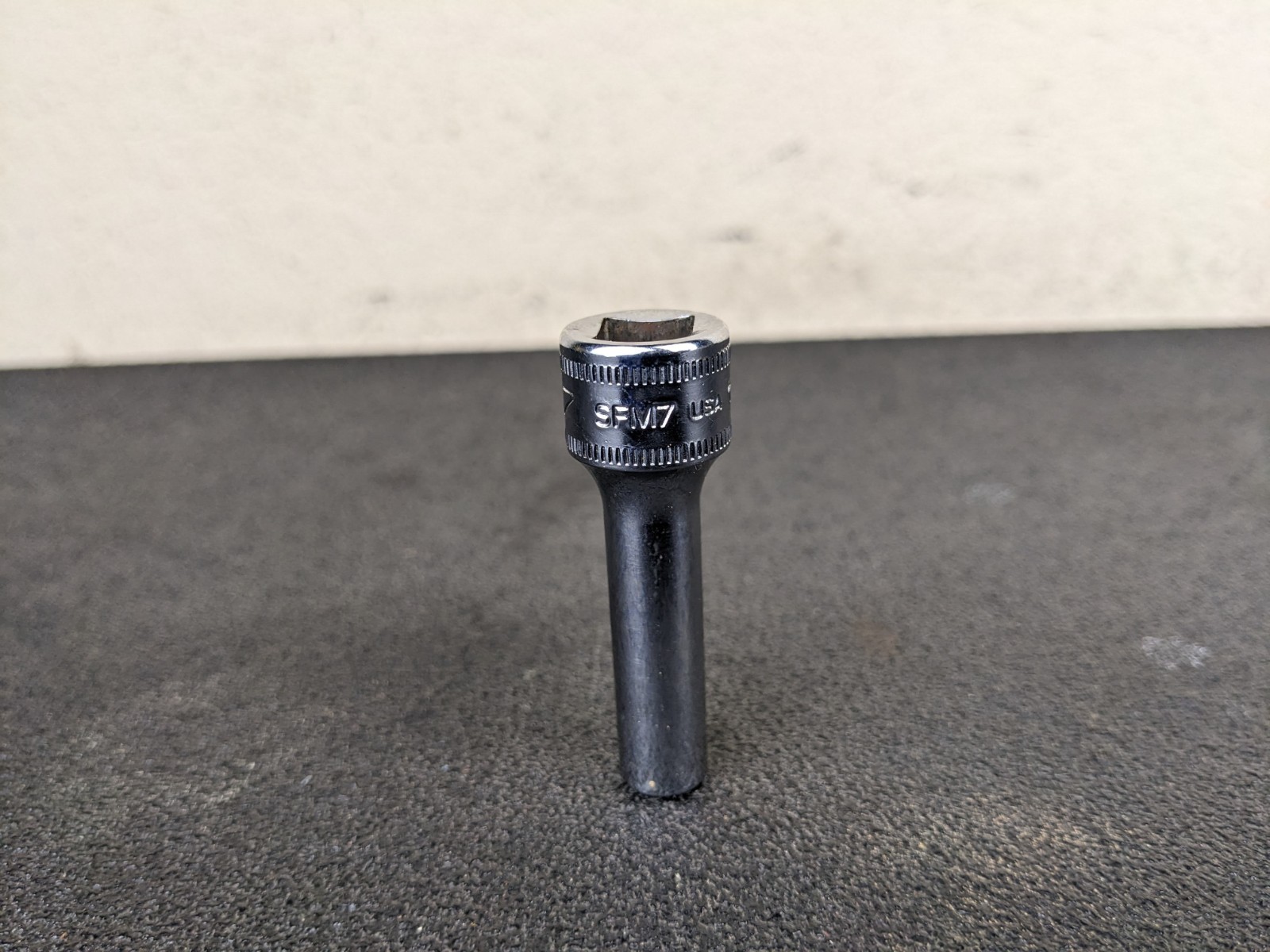 #bo990 Snap-on Tools USA 3/8″ Drive 12-POINT 7mm Metric Deep Chrome Socket SFM7