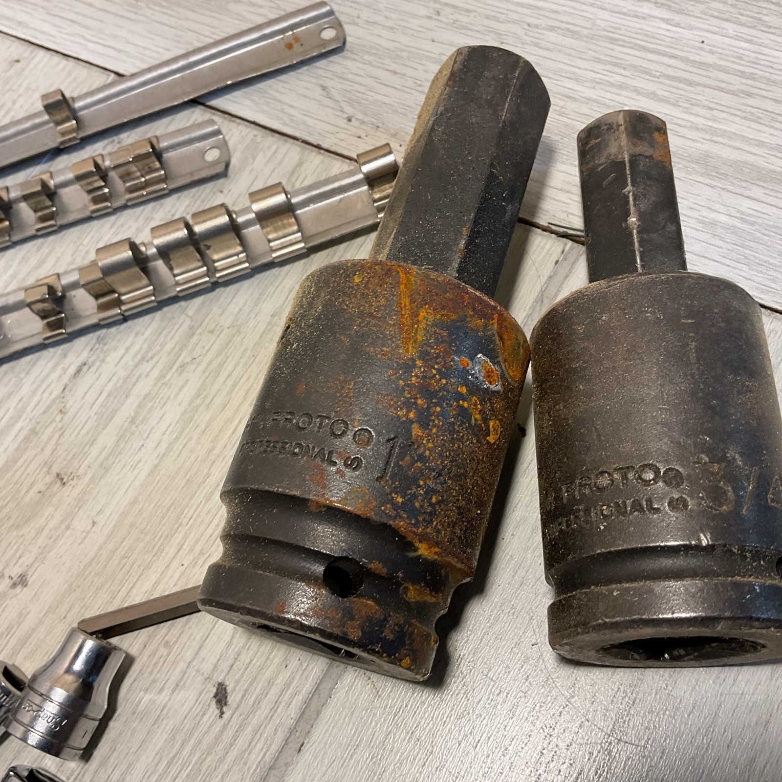 Mixed Lot of Sockets – Asst Brands And Sizes- Craftsman, S-K, Snap-on. etc!