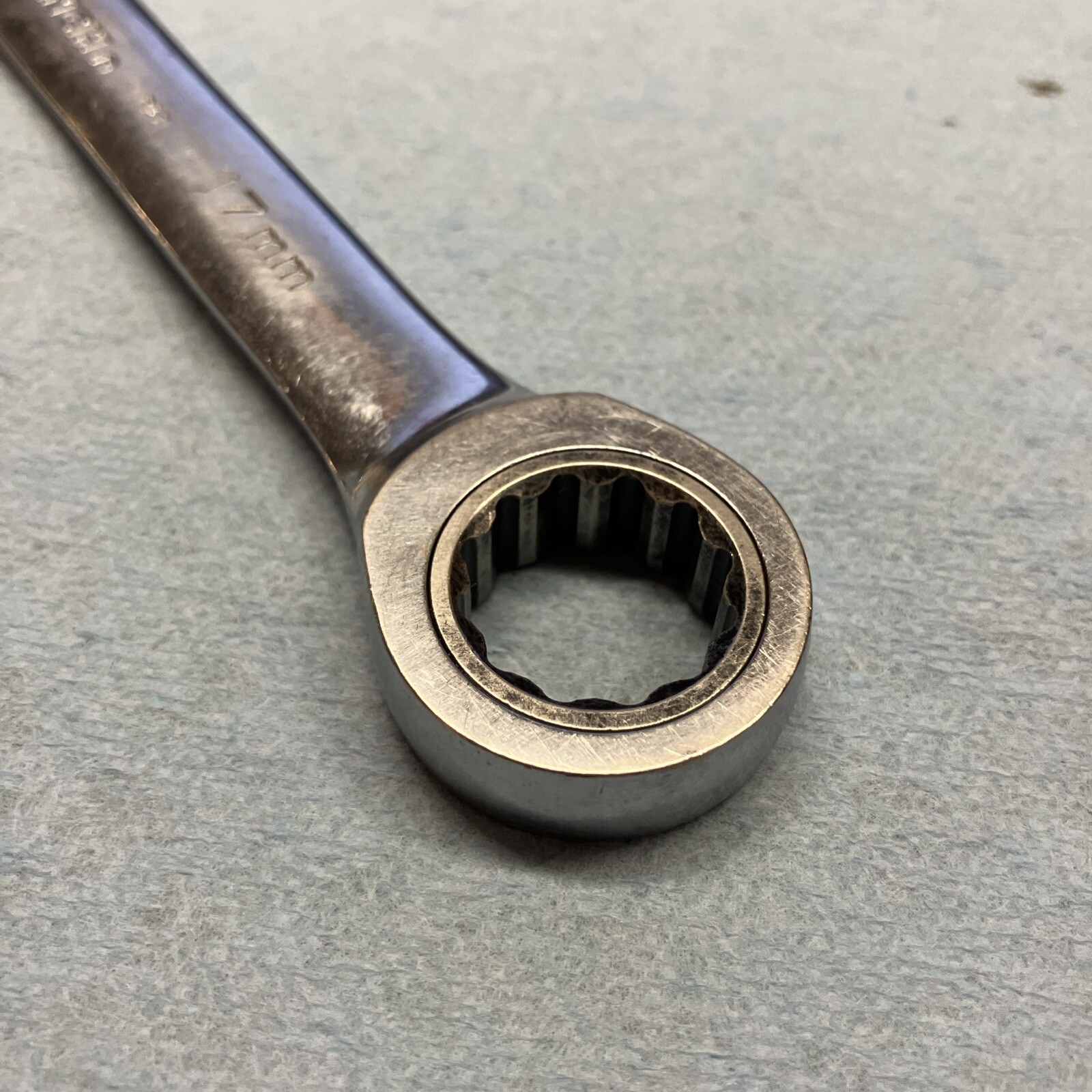 Used GearWrench 17mm 85517 Non-reversible Ratcheting Combination Wrench