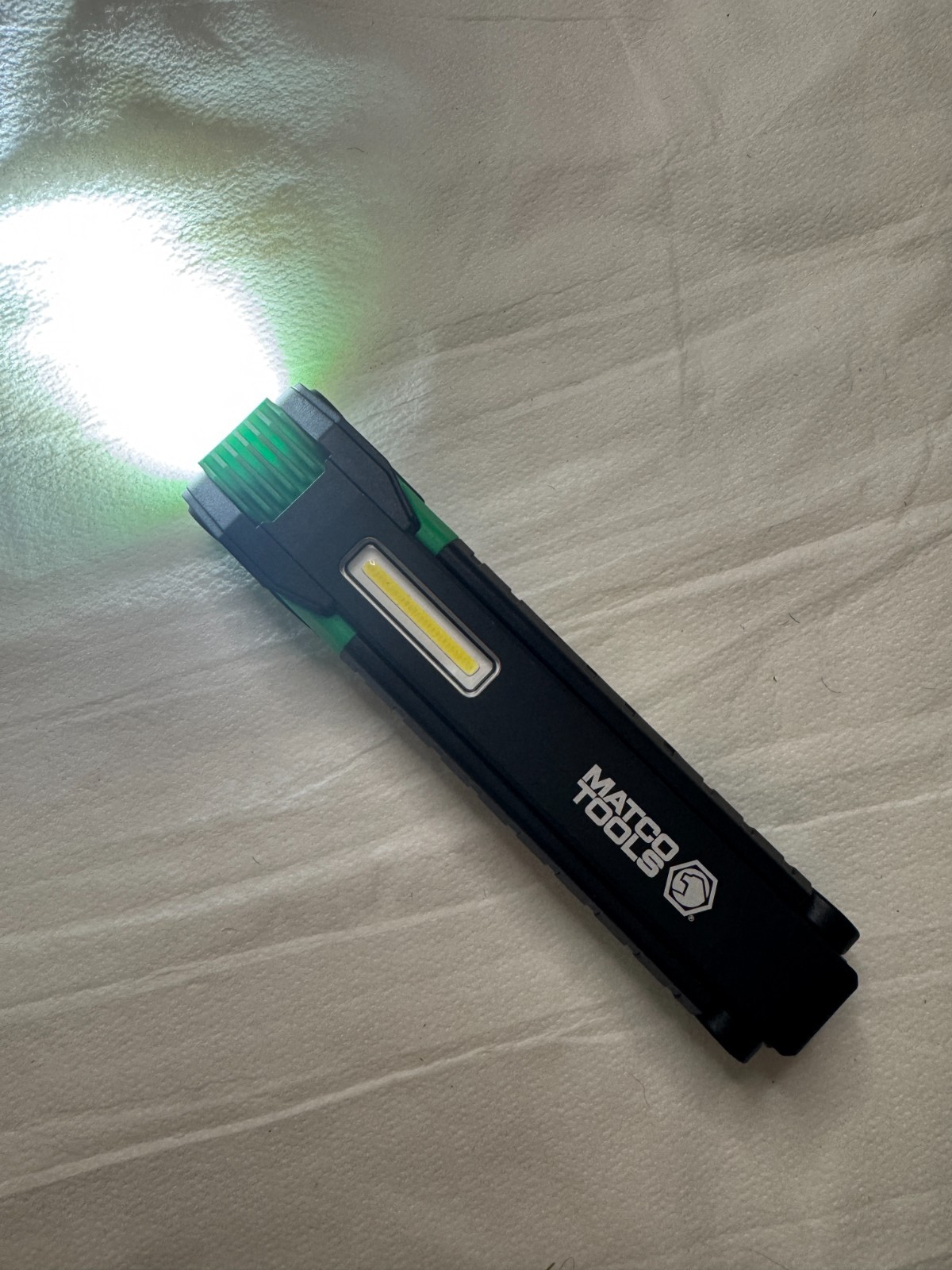 Matco Tools Cordless Folding Work Light MWLAG – Green
