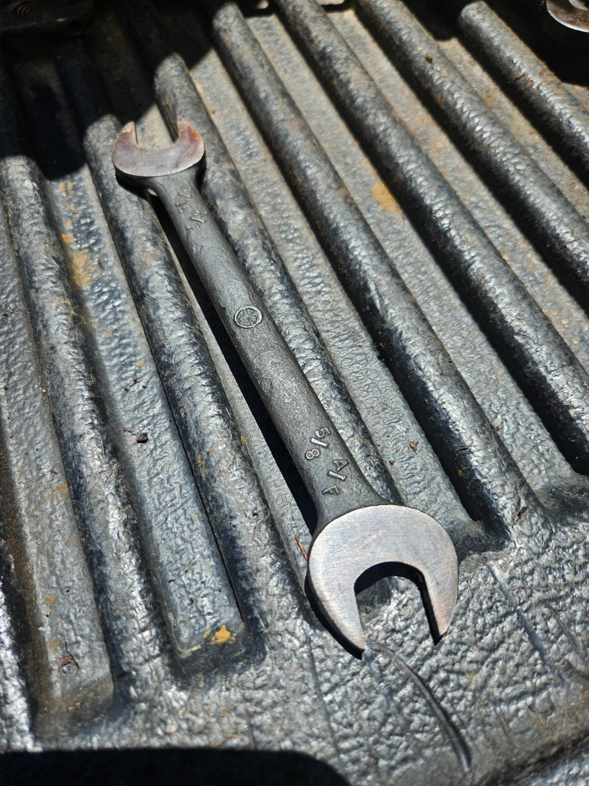 JAGUAR 9/16″ 5/8″ open end wrench T/W Good shape almost NOS