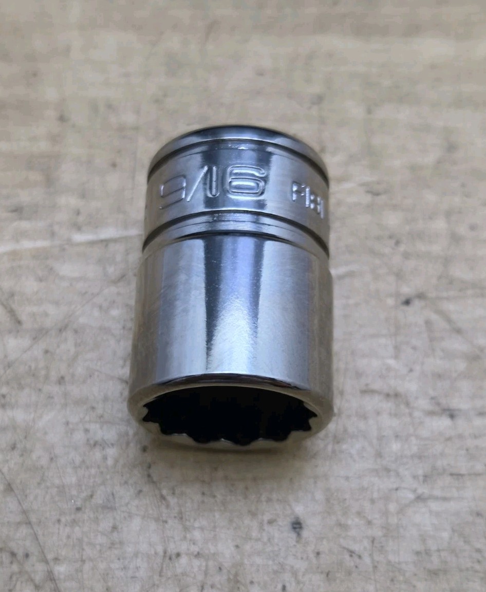 New Snap On F181 – 3/8″ Drive 9/16″ Shallow 12 Pt Chrome Socket