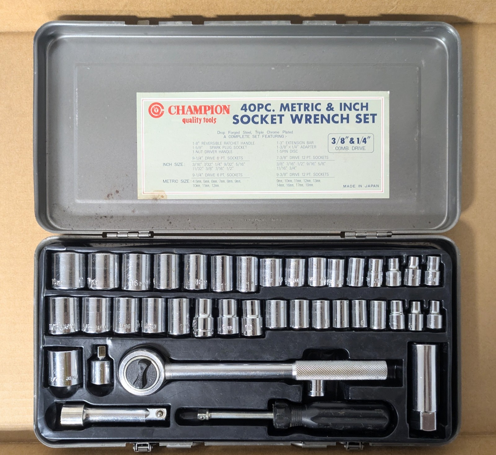 Champion 40-Piece Metric & SAE Socket Wrench Set 1/4″ and 3/8″ Dr In Metal Case