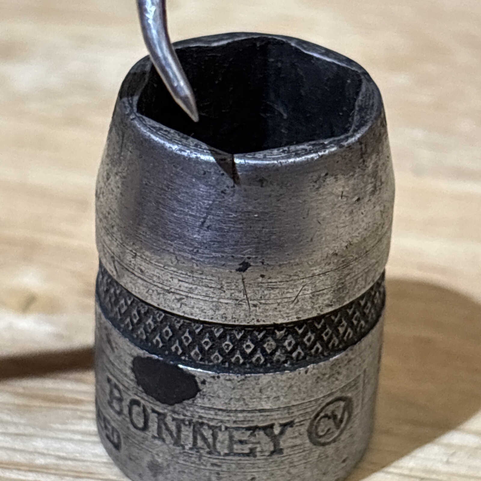 Bonney 9/16″ Shallow Socket 1/2″ Drive 6 Point Knurled F18 Vtg USA READ!