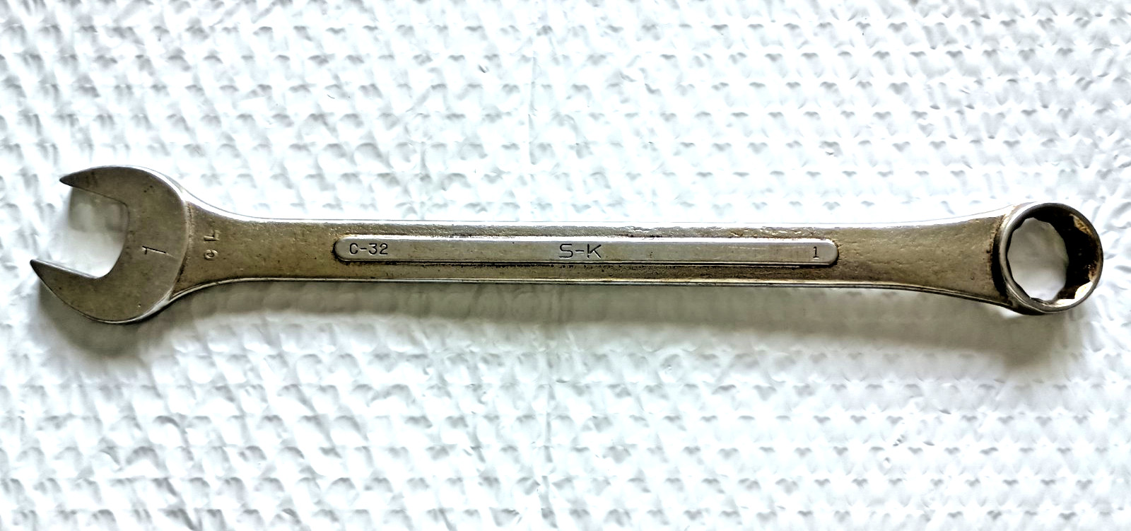 S-K TOOLS USA C-32, 1″ COMBINATION WRENCH, 13.5″ LONG, 12 POINT.