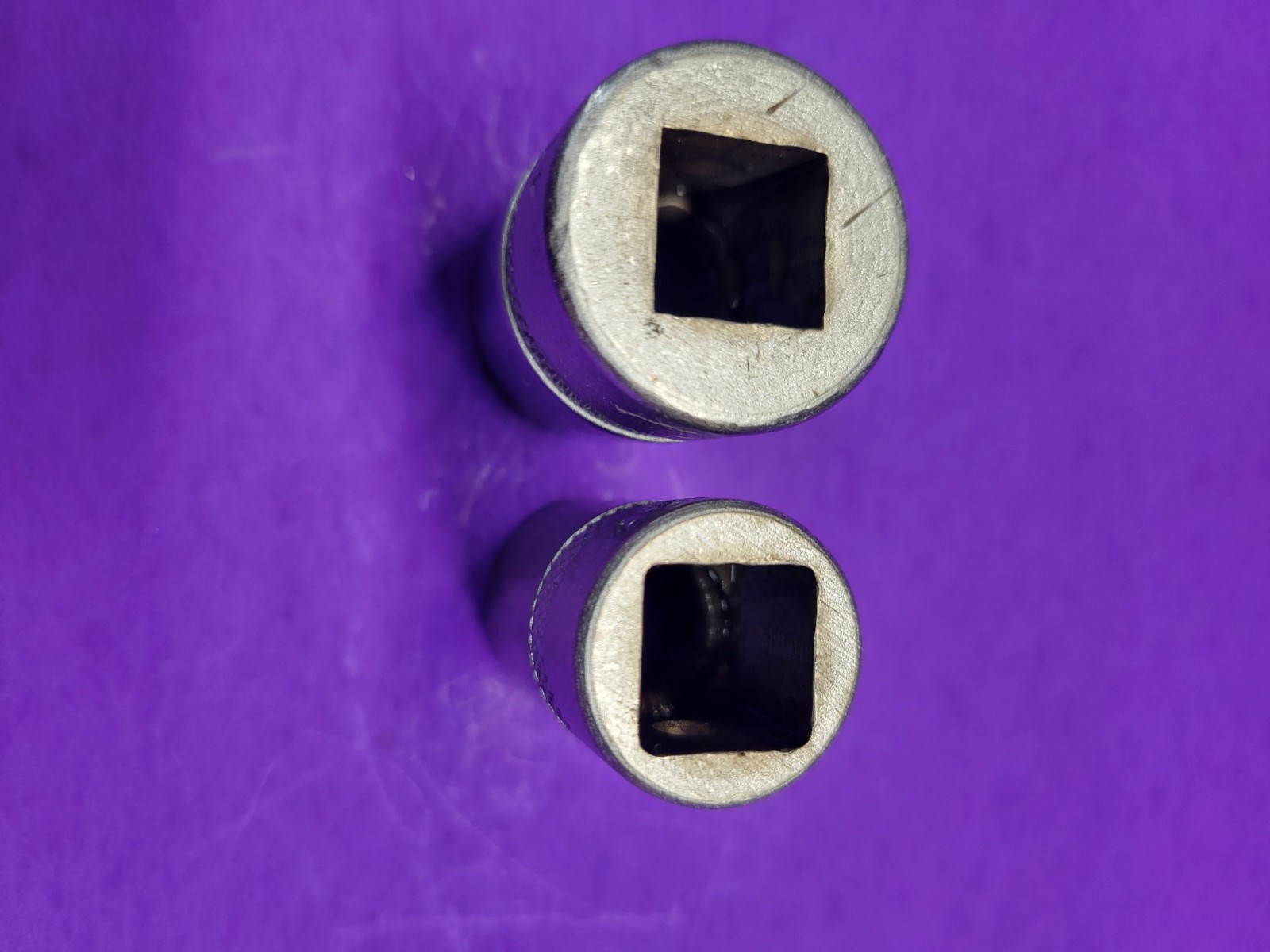 Pair Of Bonney Sockets 9/16 8pt. And 5/8 Shallow 12pt. Both 1/2″ Drive