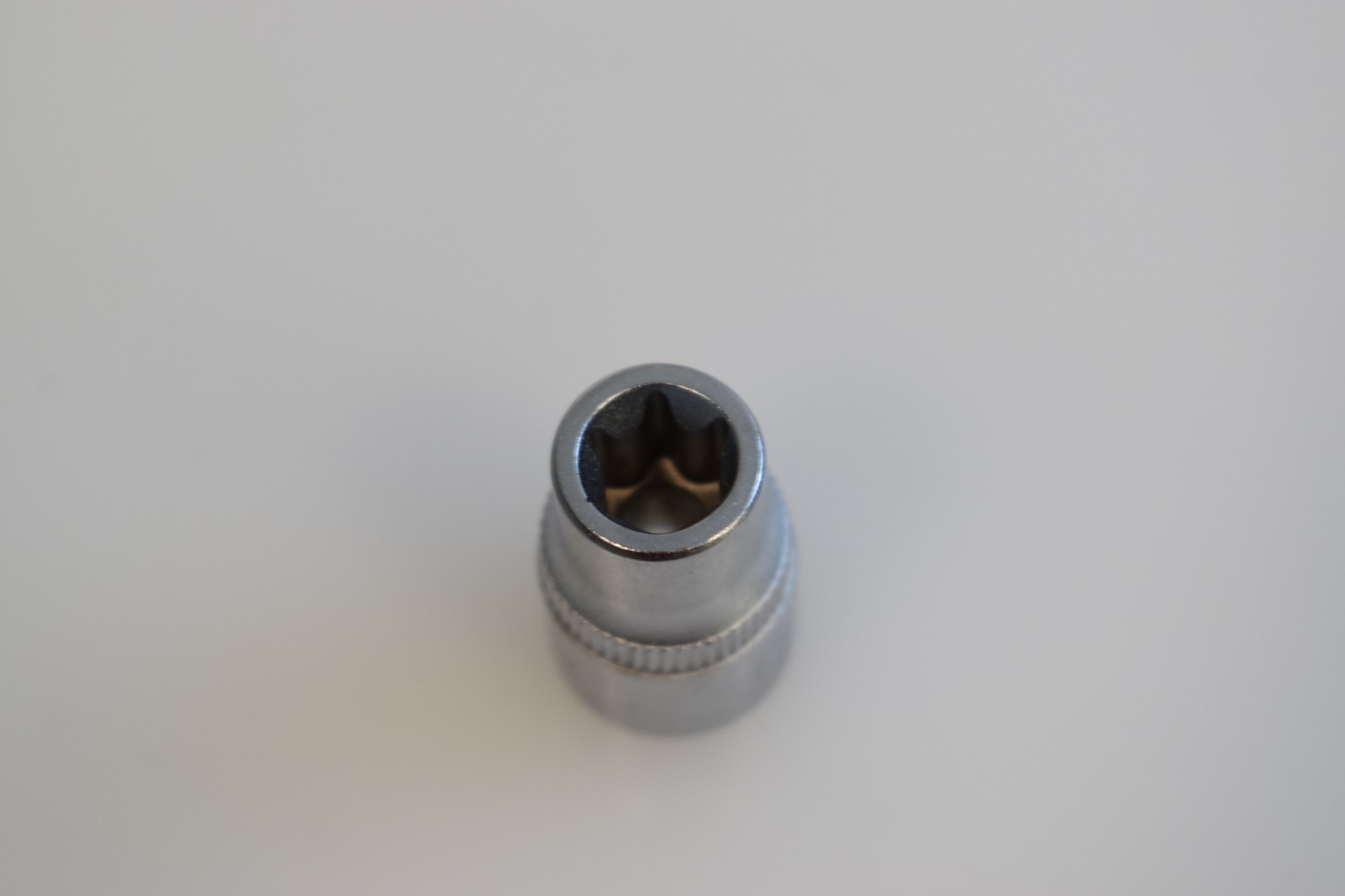 Cornwell Tools CBSE102 E10 TORX External Star Shallow Socket 3/8″ Drive Chrome
