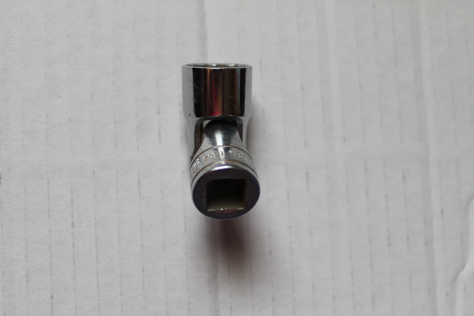 Snap-On Tools 3/8″ Drive 9/16″ SAE 12pt Shallow Impact Swivel Socket 3273430