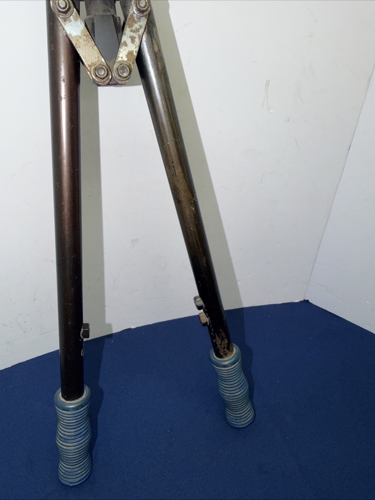 Vintage Tool Aid 19800 Heavy Duty 1/4″ Rivet Gun. Good Used Condition.