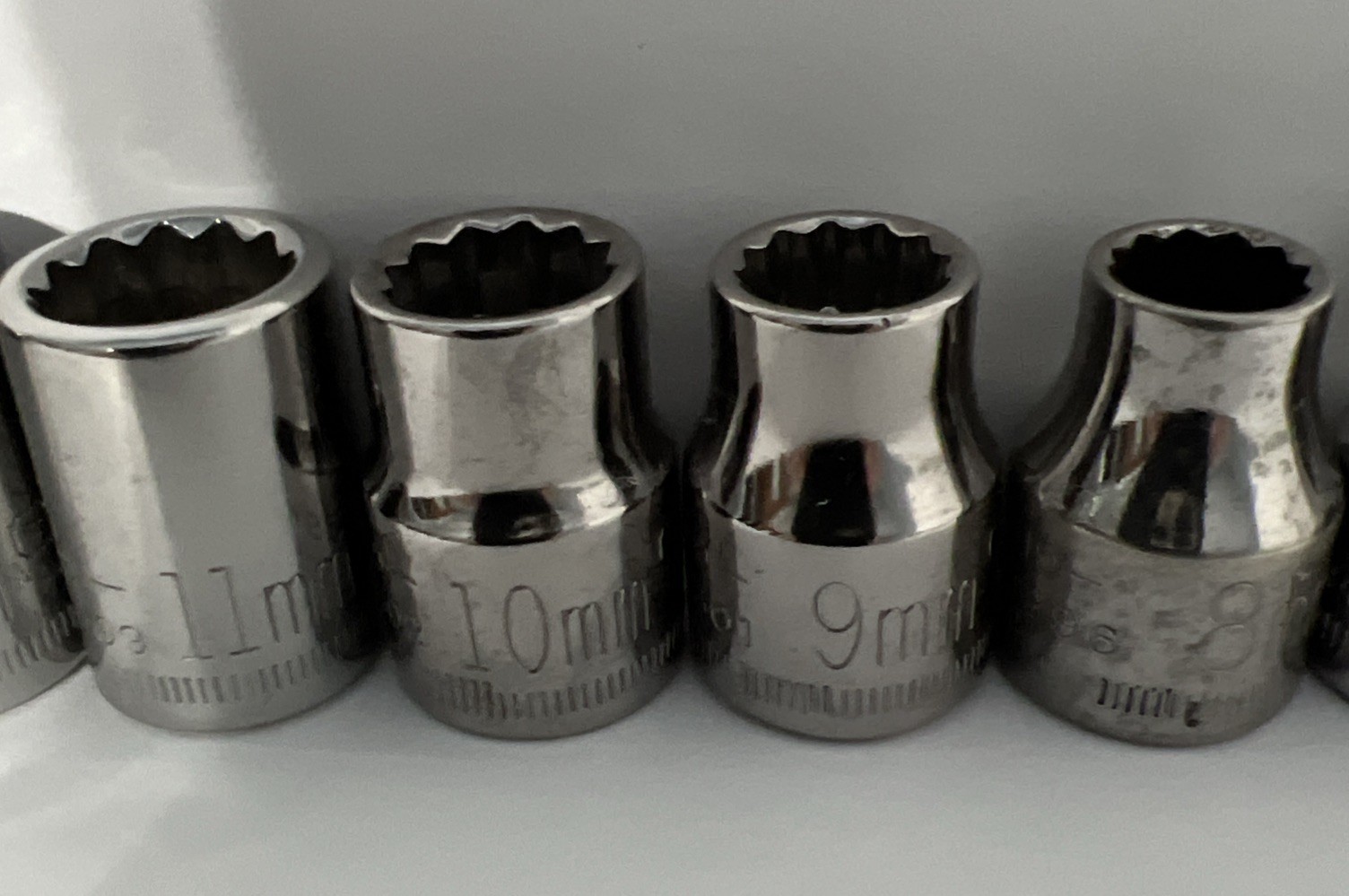 Craftsman 15pc Metric Shallow Socket Set 3/8” Drive, 12 Pt, 6-19mm & 21mm Vtg