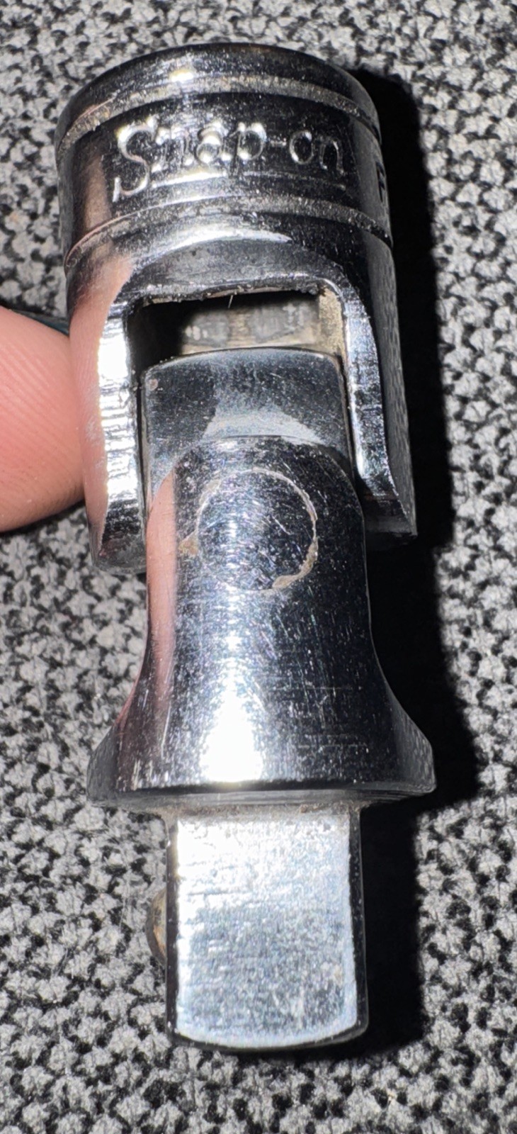 Snap-on Tools USA 3/8″ Drive Universal Swivel Adapter Socket # FU8A